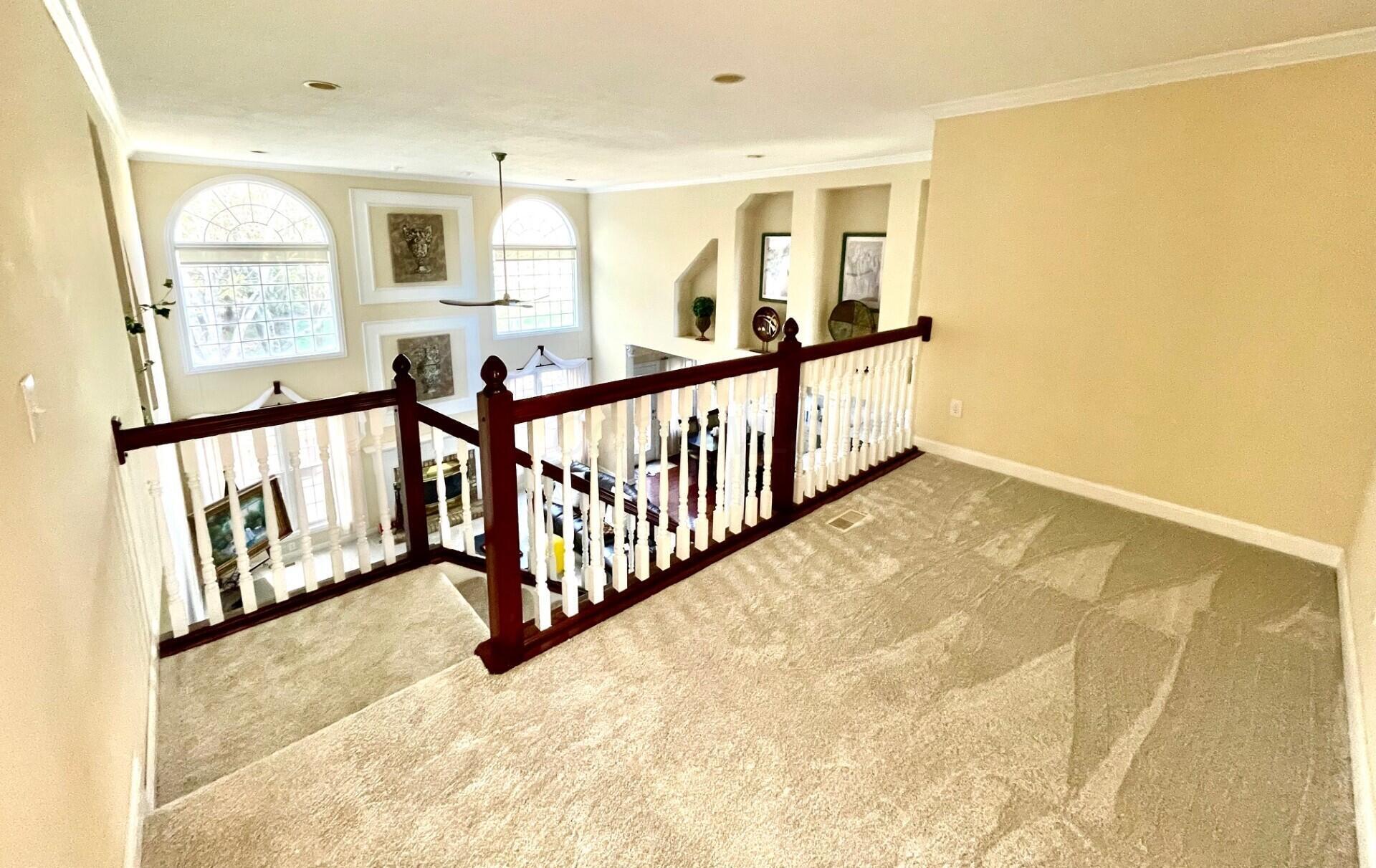 5386 Medallion Drive W, Westerville