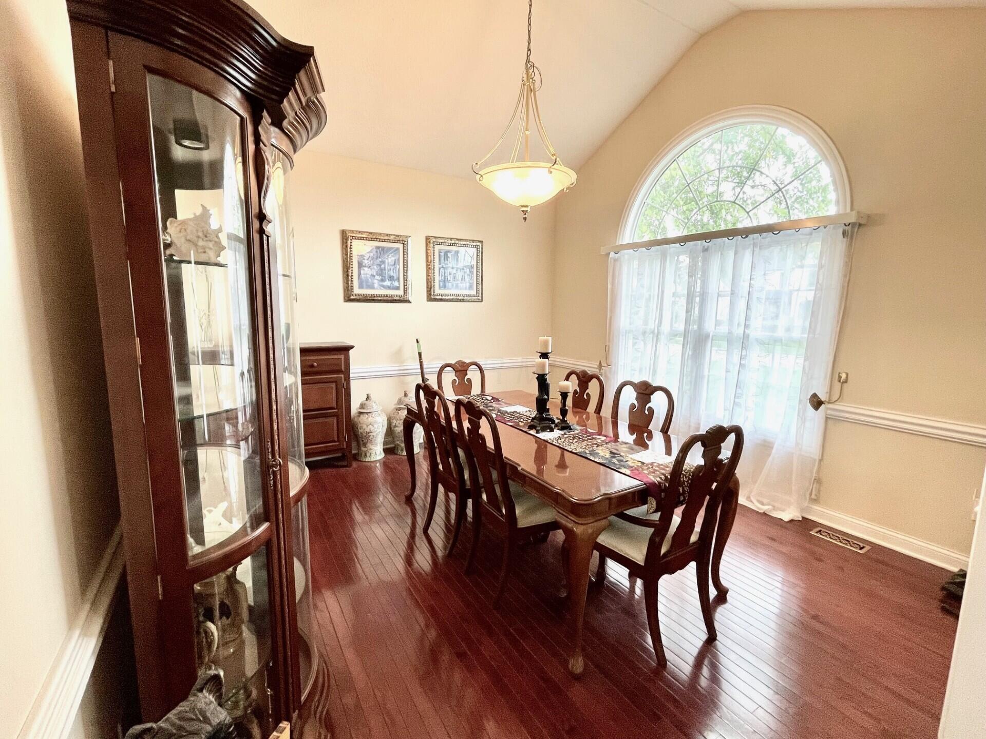 5386 Medallion Drive W, Westerville