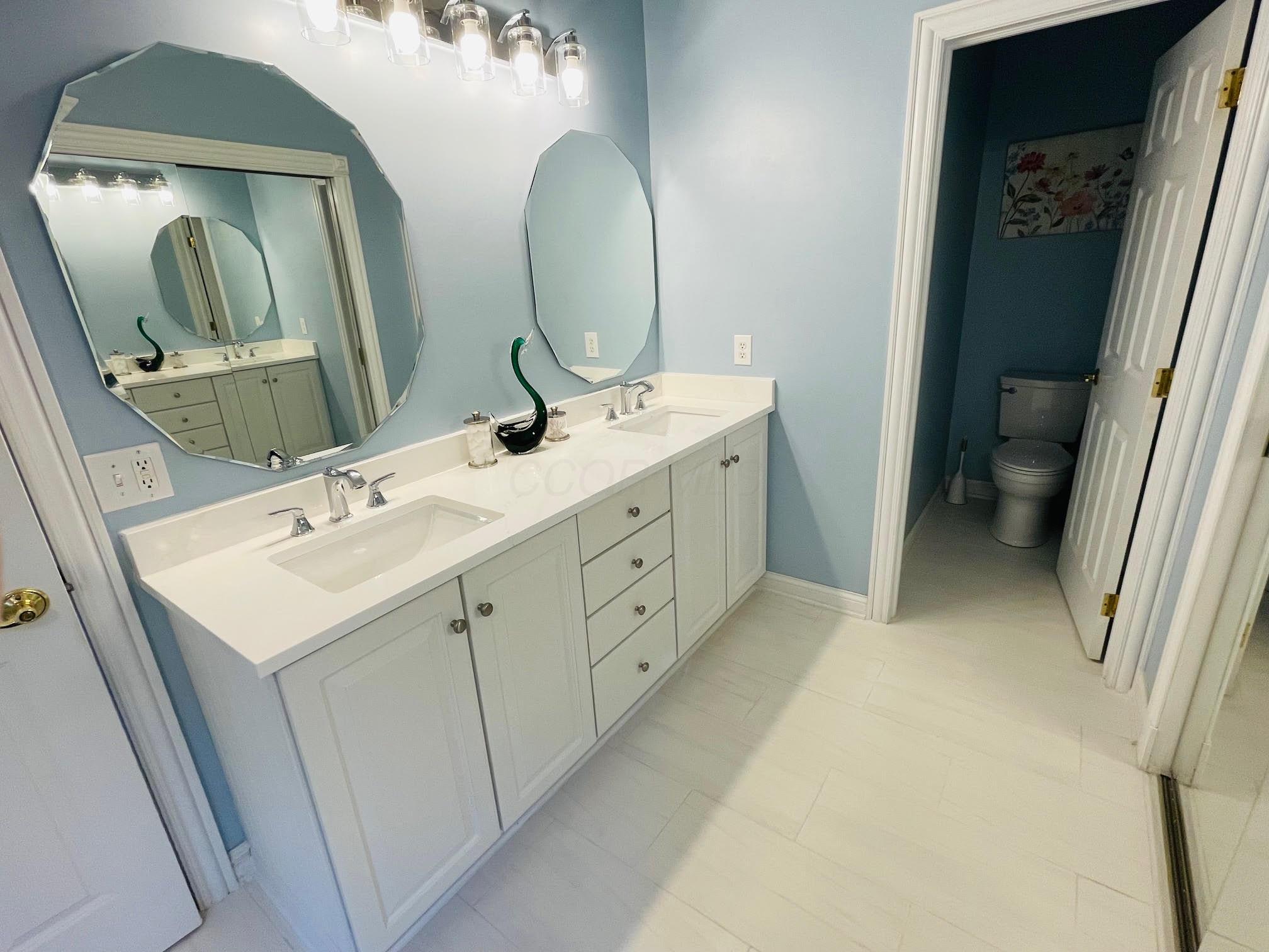 5386 Medallion Drive W, Westerville