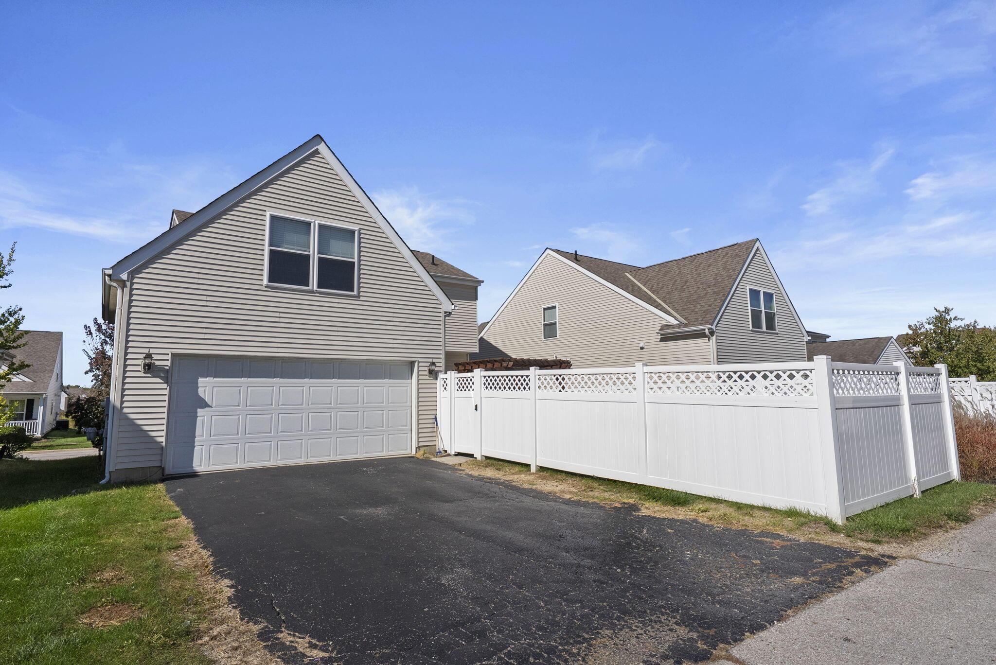 1080 Eberton Avenue, Blacklick