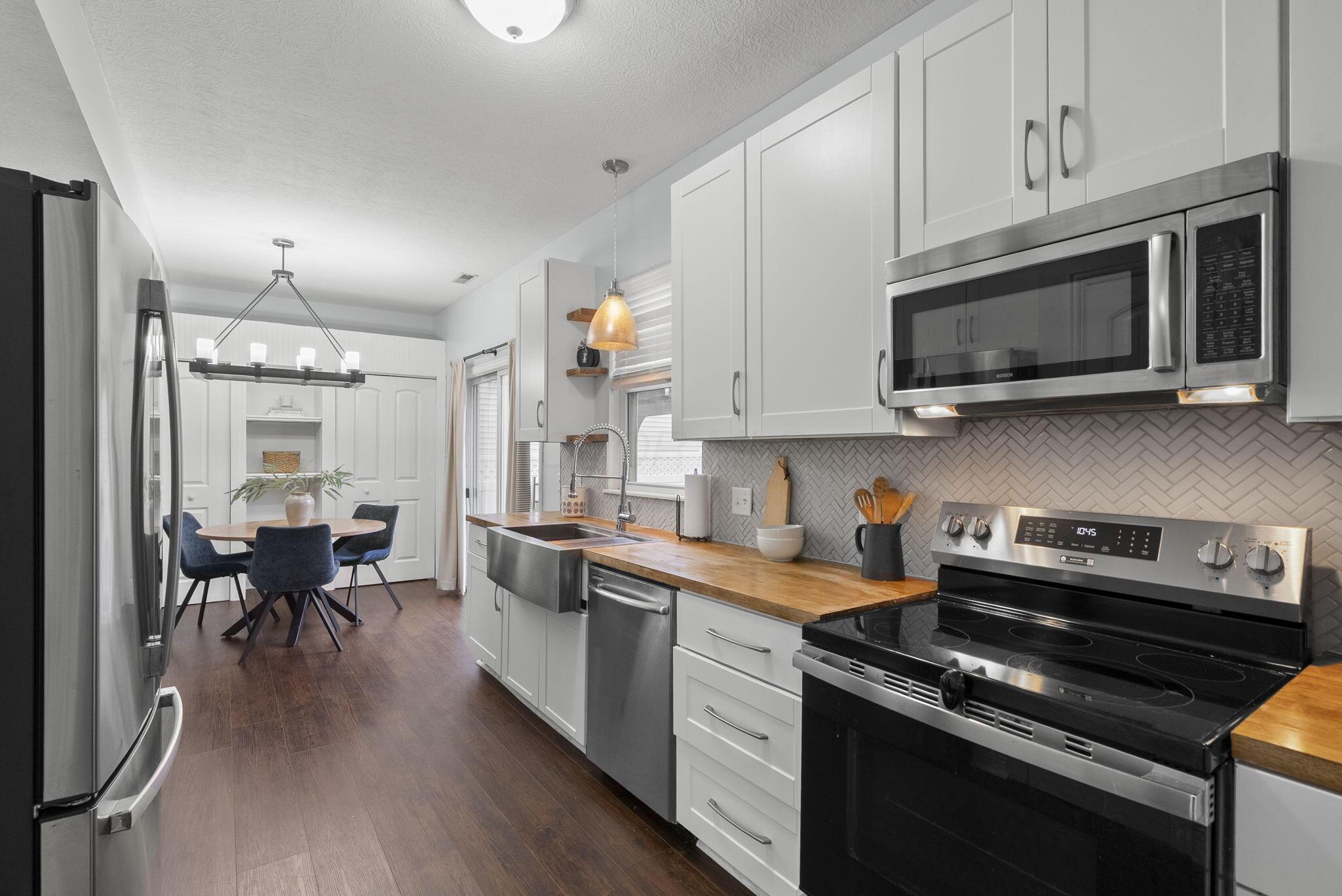 1080 Eberton Avenue, Blacklick