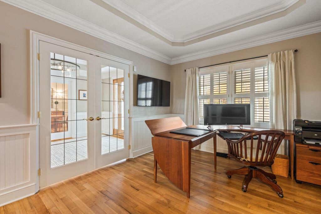 435 TRLLIUM Drive, Galloway