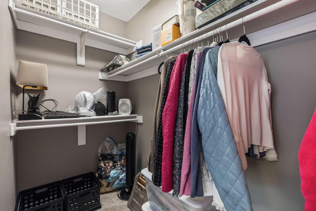 435 TRLLIUM Drive, Galloway