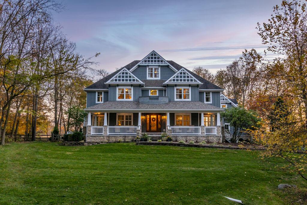 435 TRLLIUM Drive, Galloway