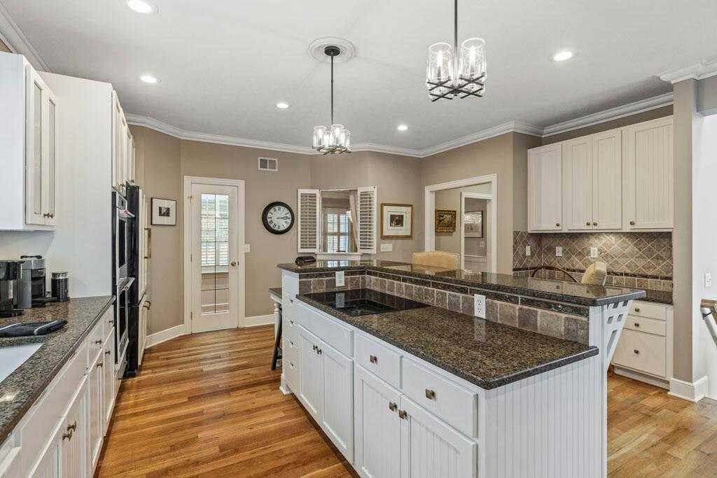 435 TRLLIUM Drive, Galloway