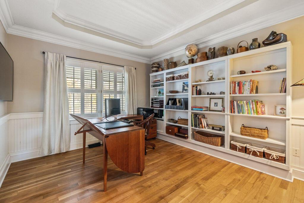 435 TRLLIUM Drive, Galloway