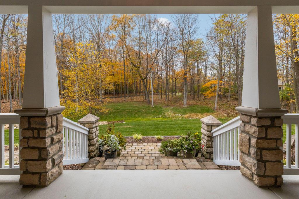 435 TRLLIUM Drive, Galloway