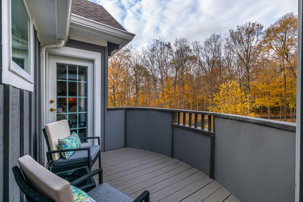 435 TRLLIUM Drive, Galloway