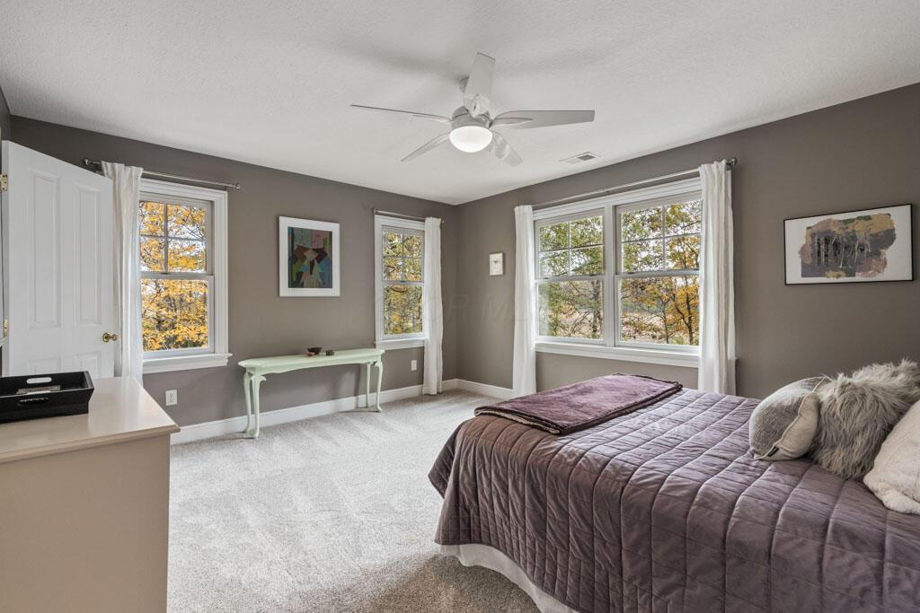 435 TRLLIUM Drive, Galloway