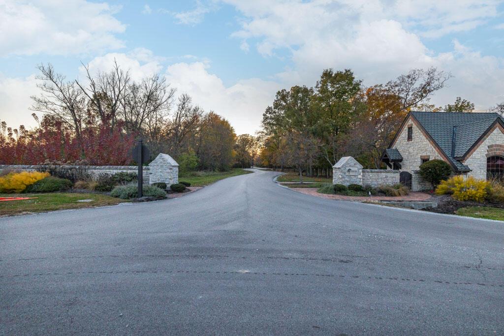 435 TRLLIUM Drive, Galloway