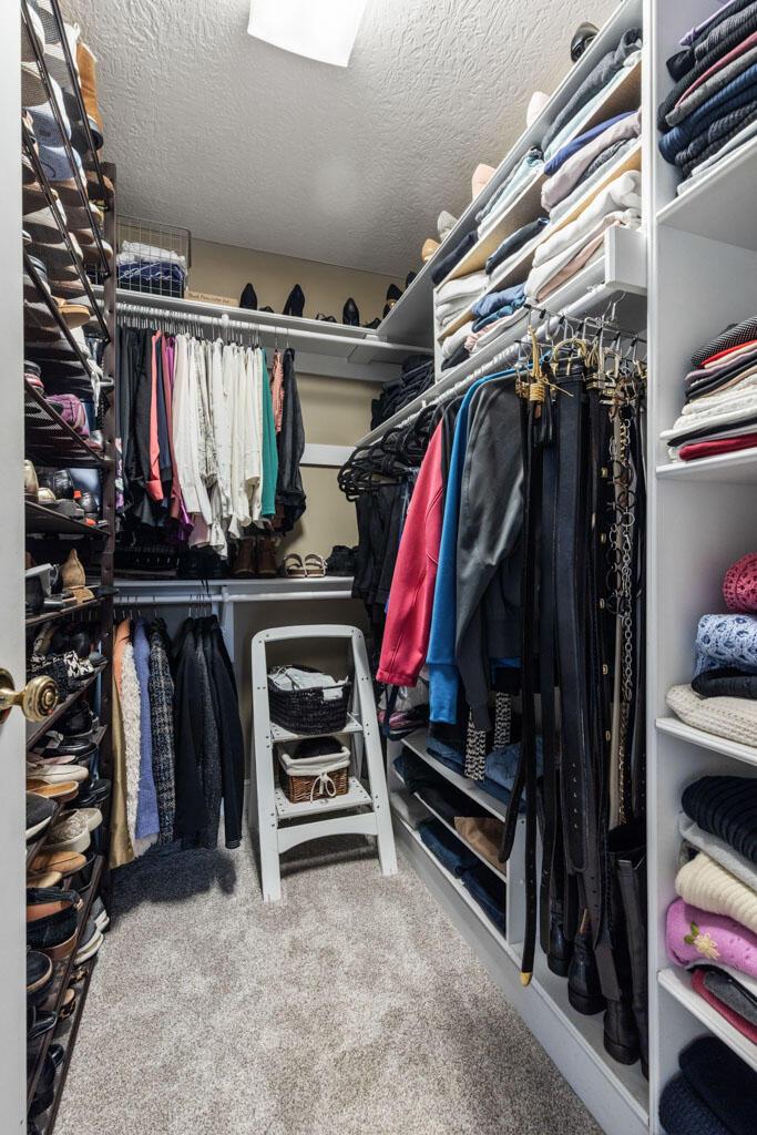 435 TRLLIUM Drive, Galloway