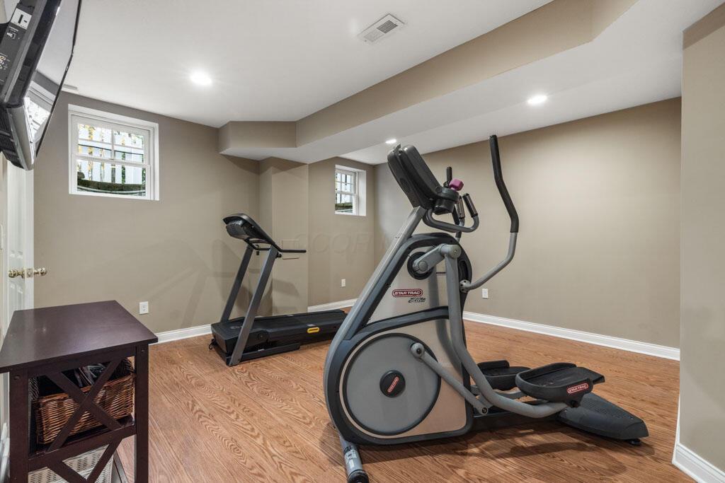 435 TRLLIUM Drive, Galloway