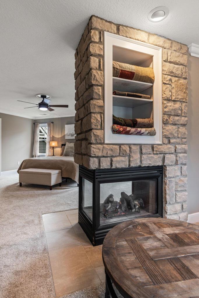 435 TRLLIUM Drive, Galloway