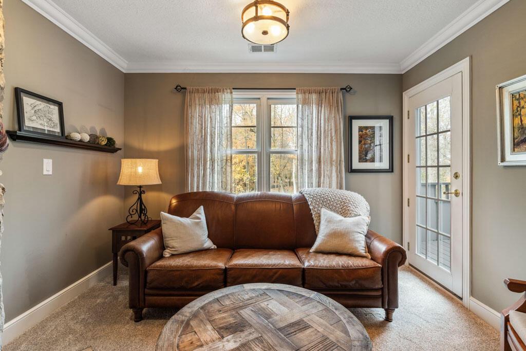 435 TRLLIUM Drive, Galloway