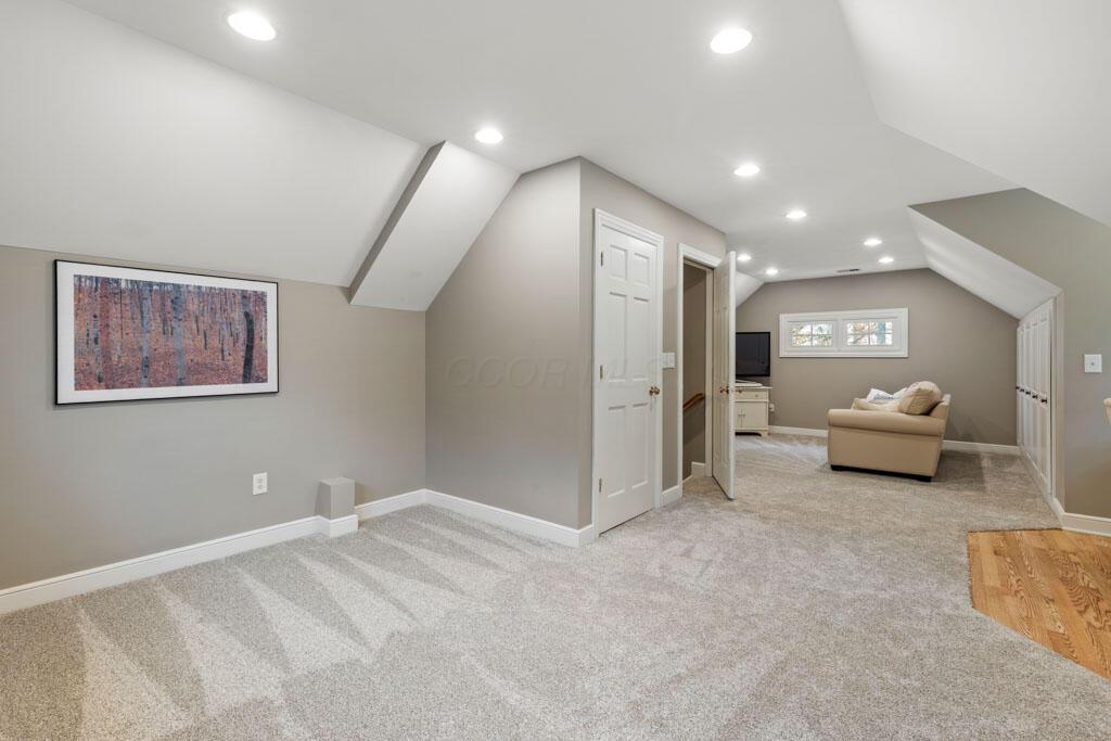 435 TRLLIUM Drive, Galloway