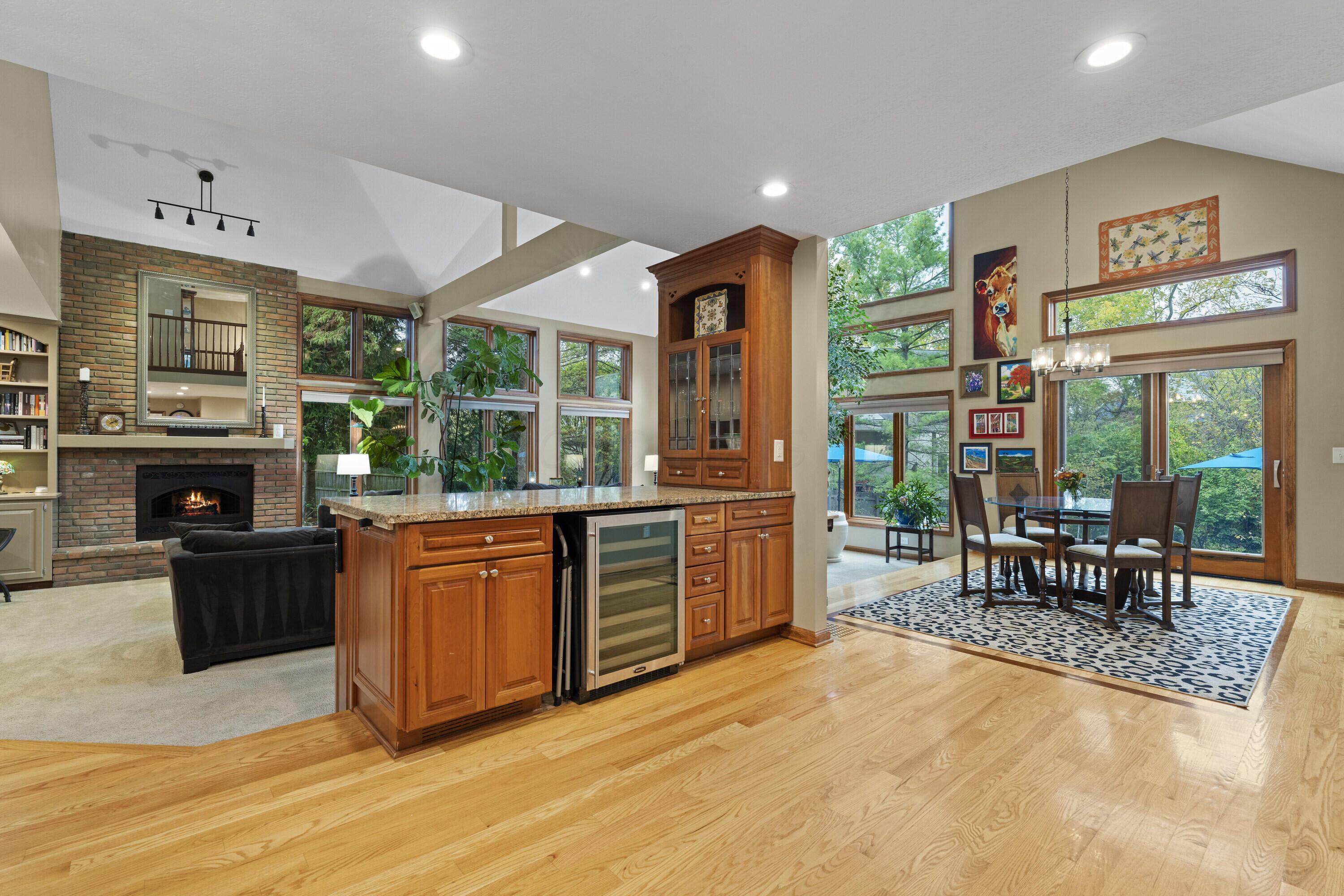 613 Millwood Court, Columbus