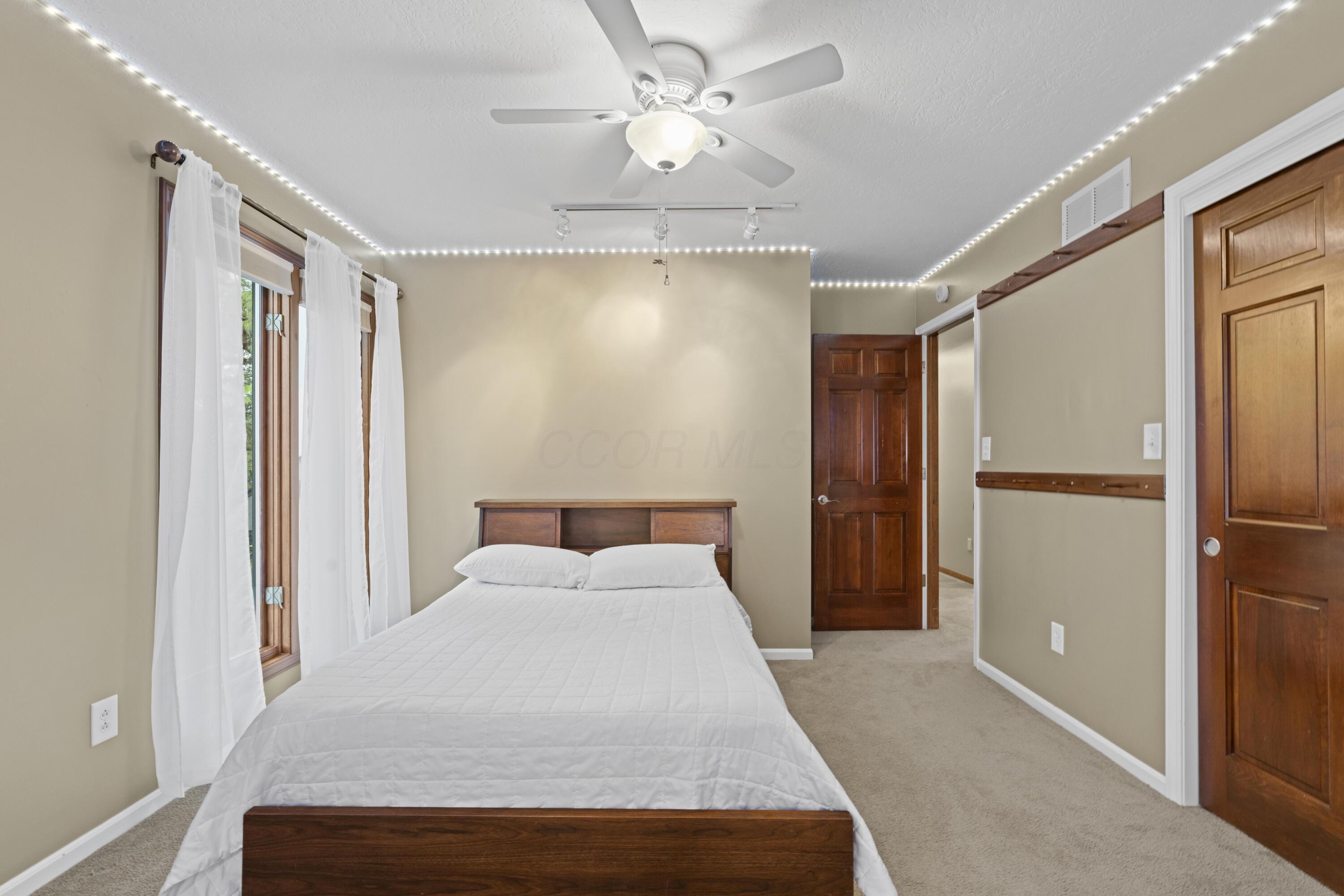 613 Millwood Court, Columbus