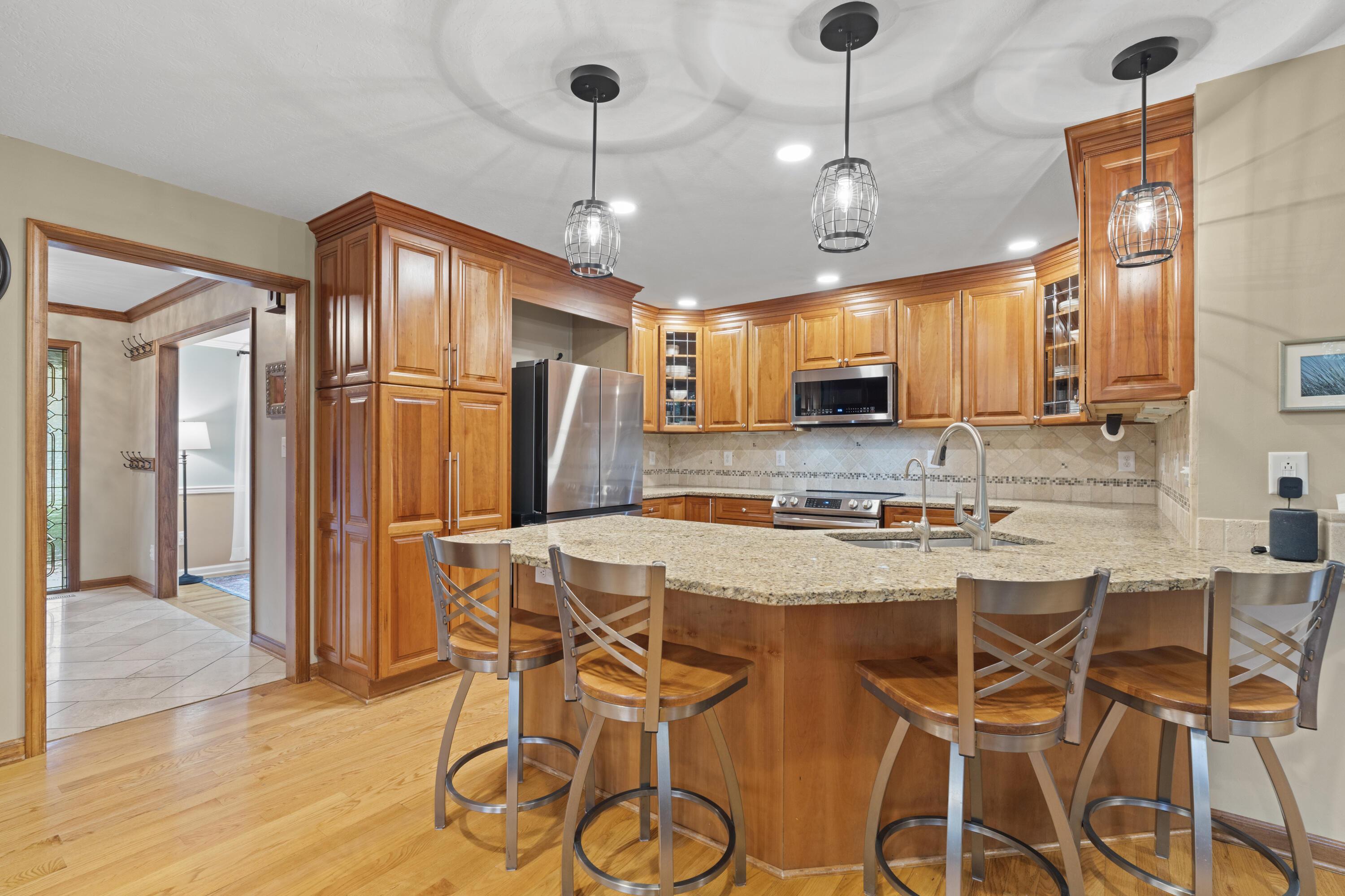 613 Millwood Court, Columbus