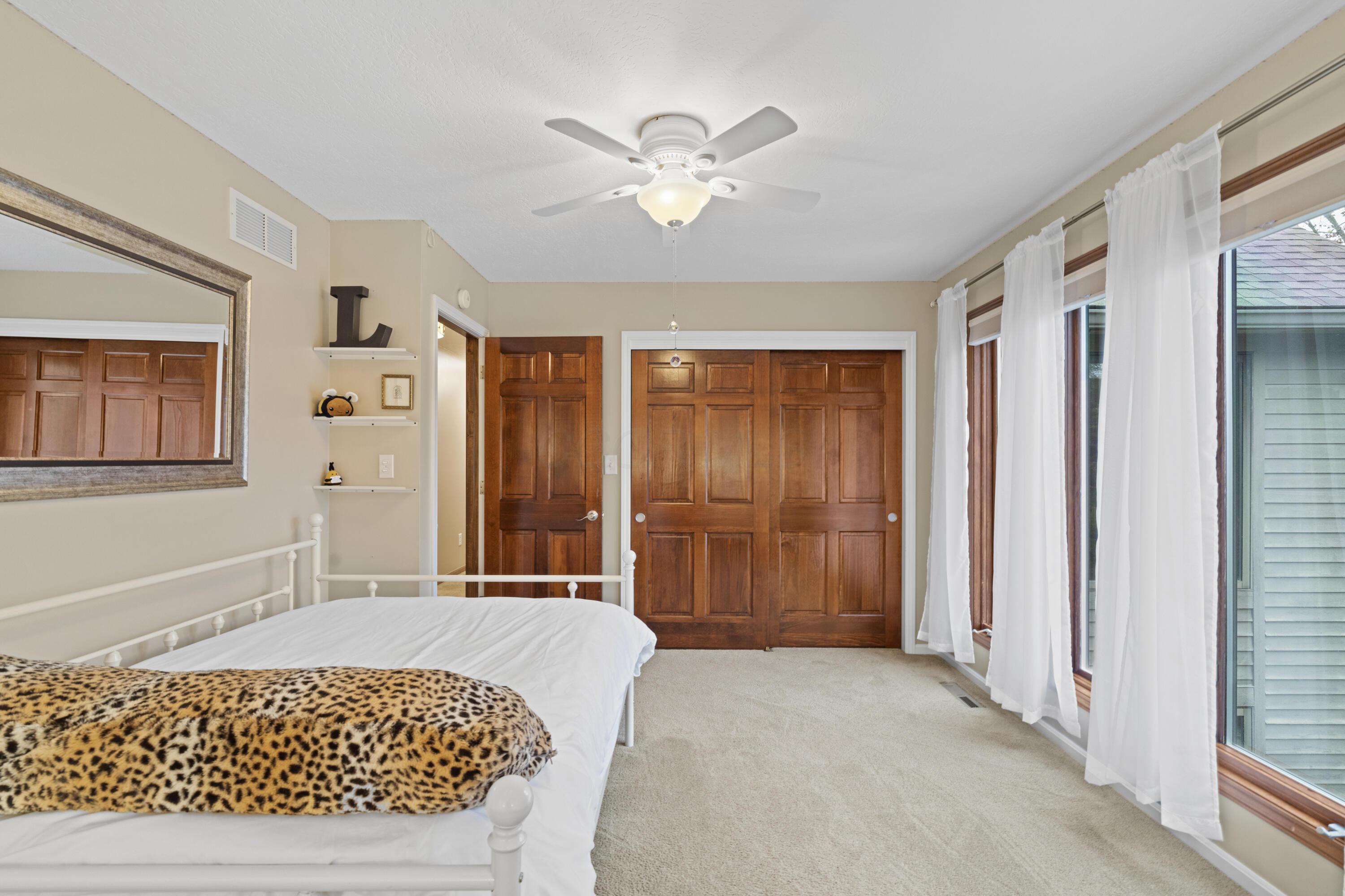 613 Millwood Court, Columbus