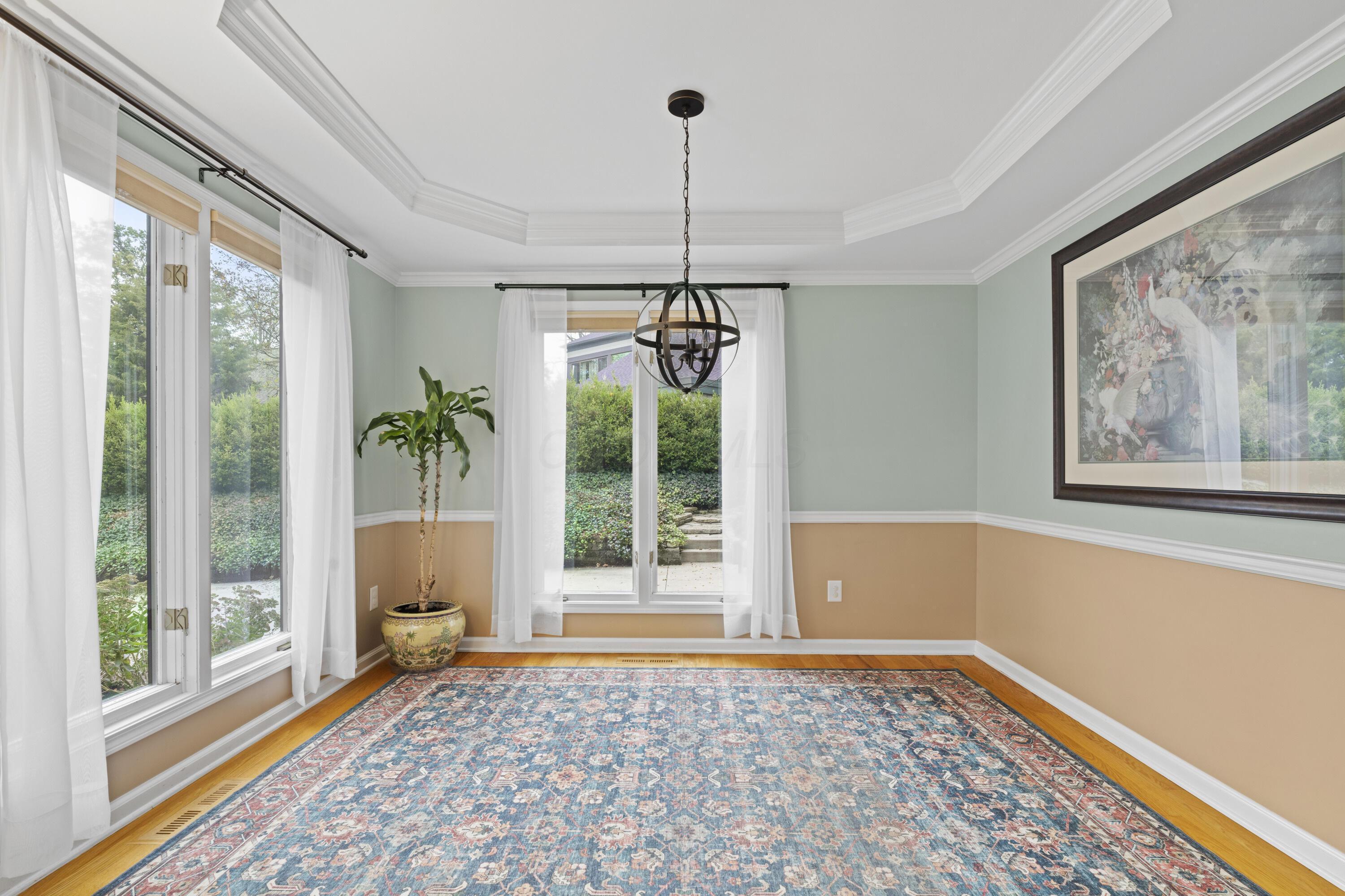 613 Millwood Court, Columbus