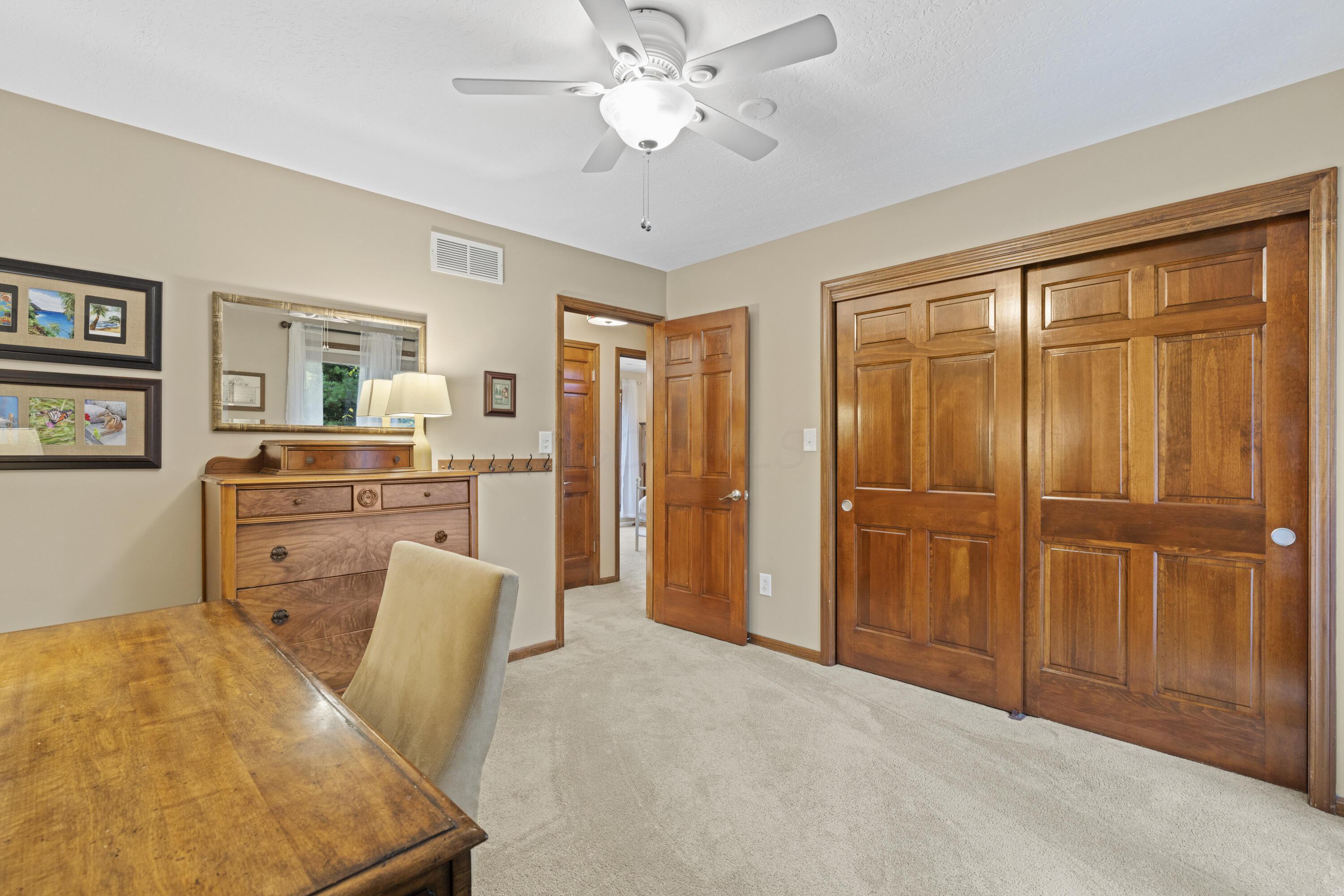 613 Millwood Court, Columbus