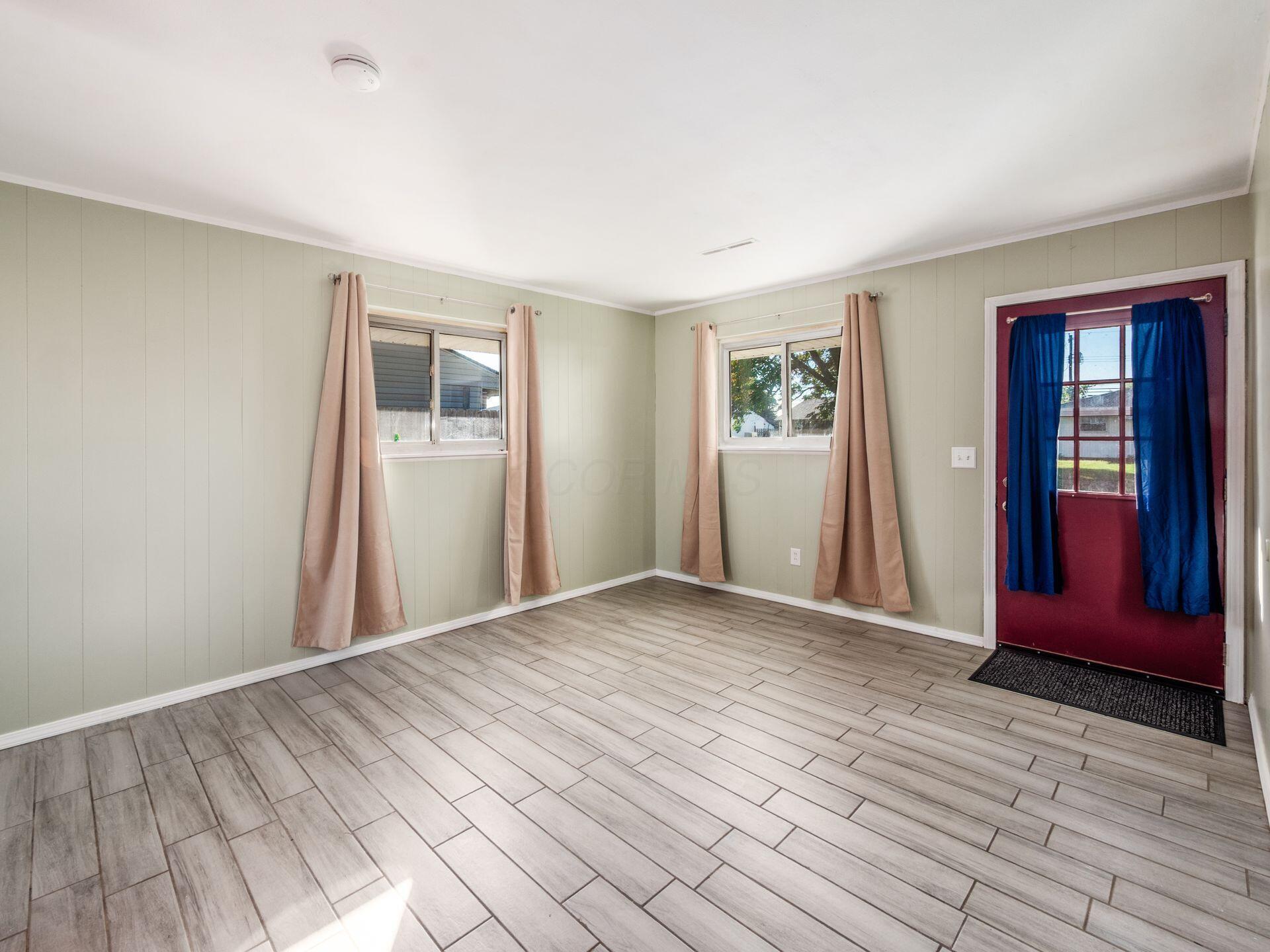 884 Bruckner Road, Columbus