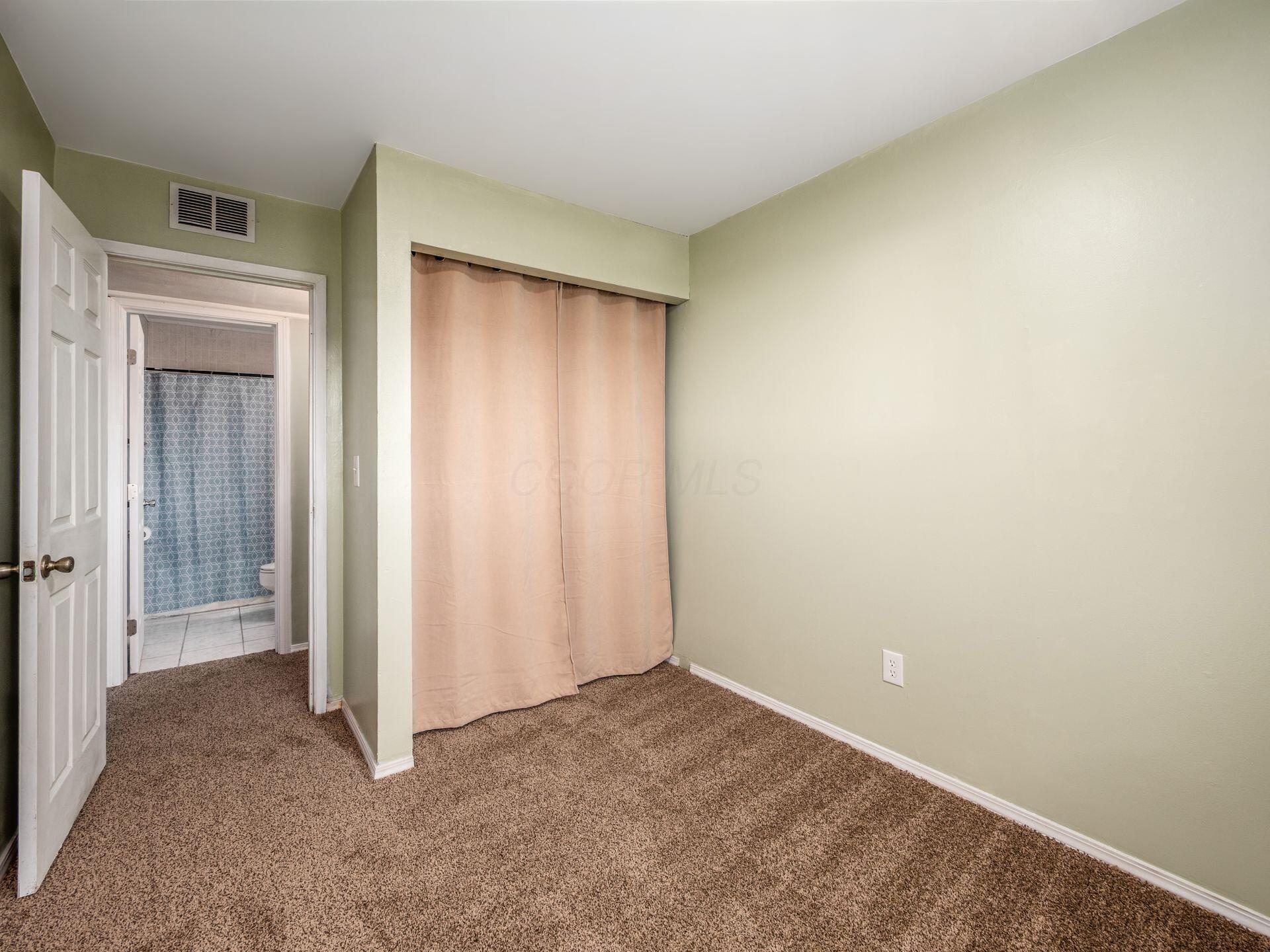 884 Bruckner Road, Columbus