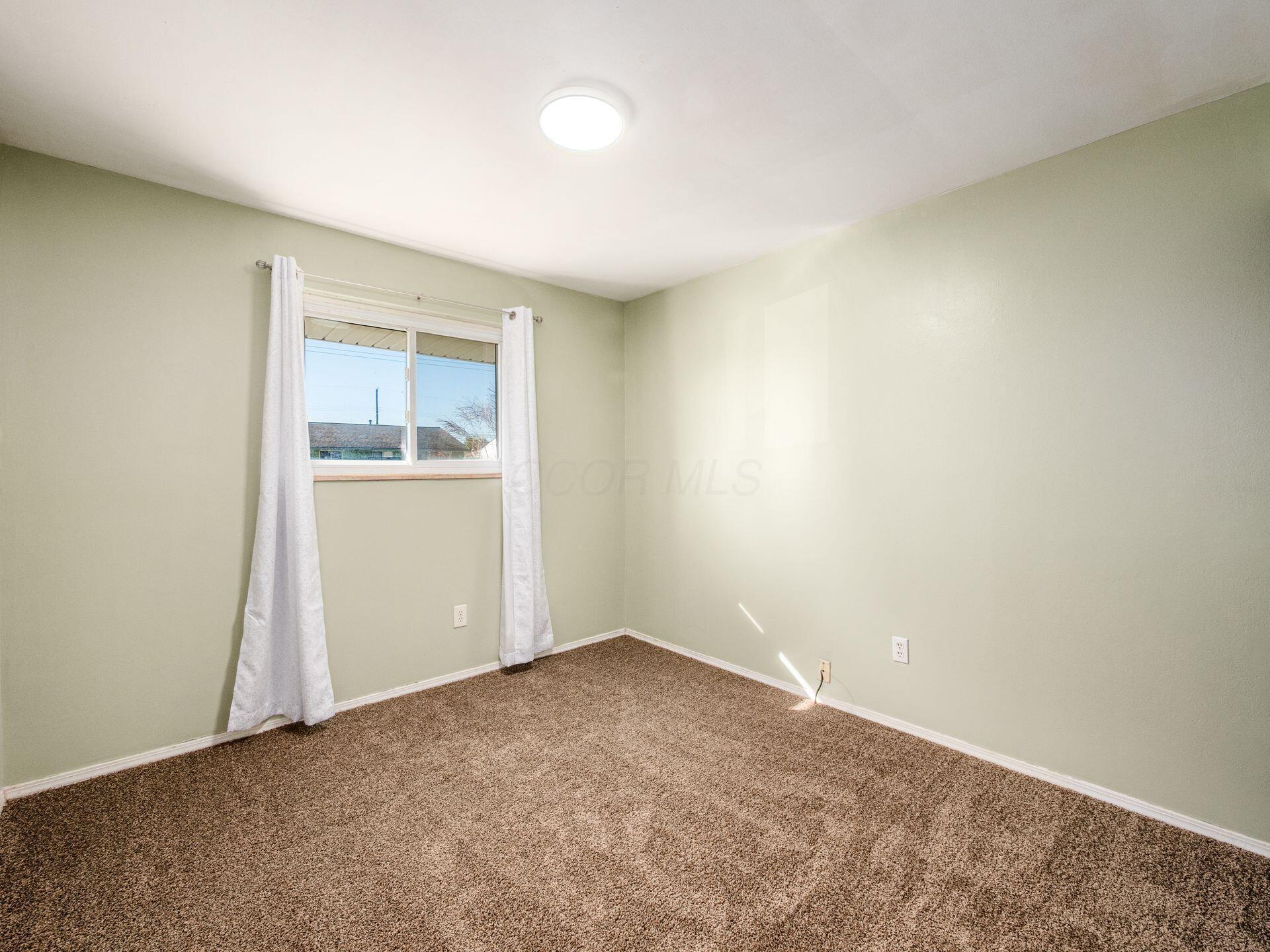 884 Bruckner Road, Columbus