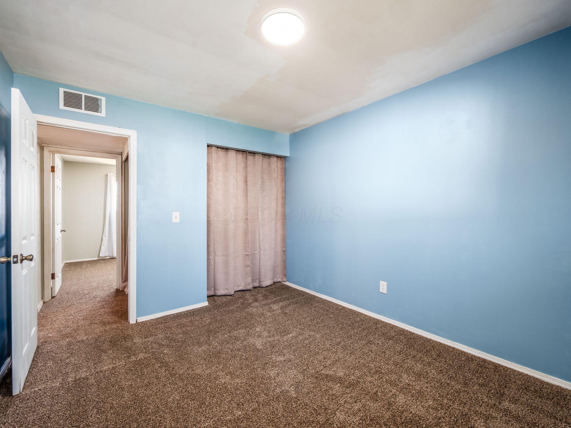 884 Bruckner Road, Columbus