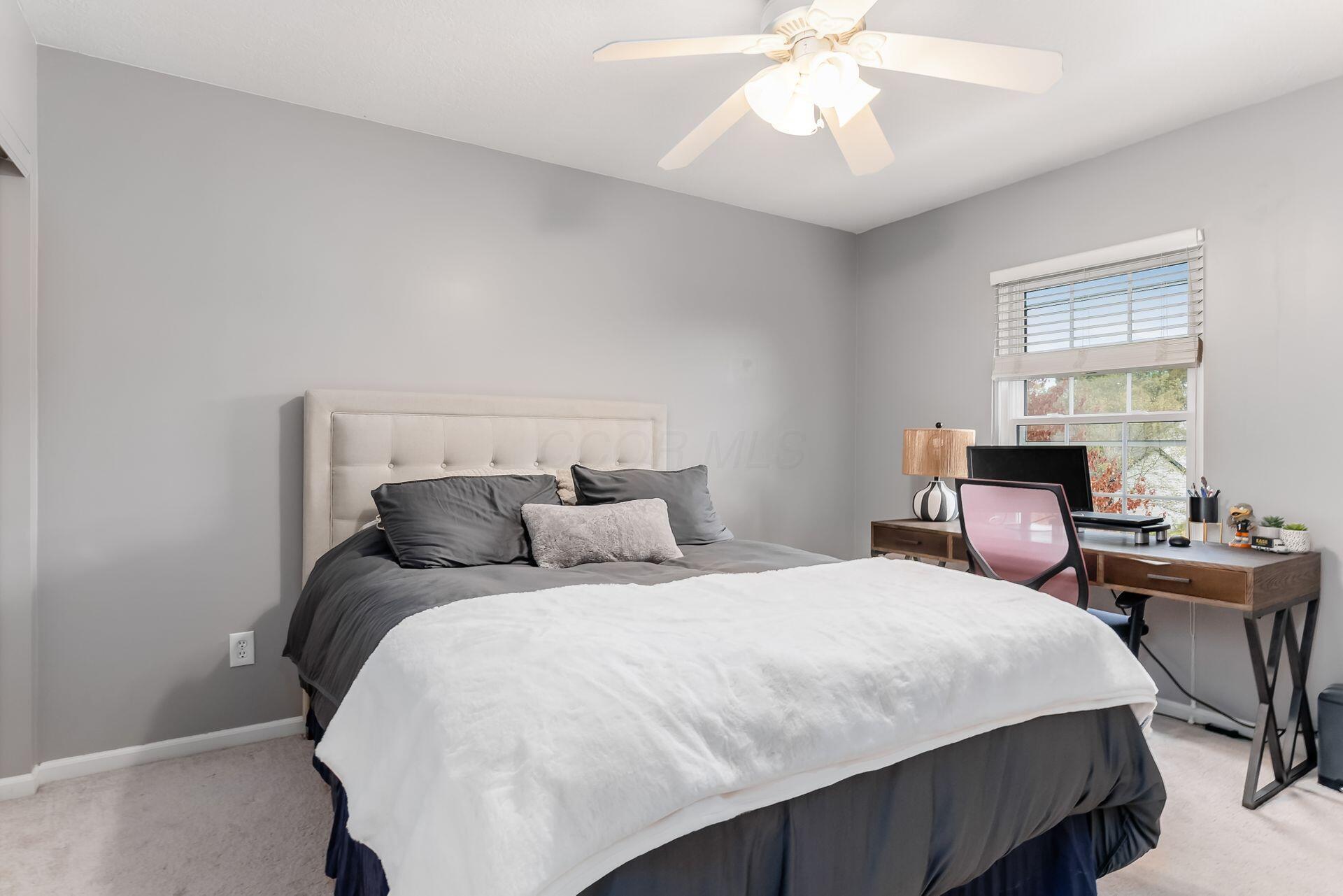 2160 Pleasant Colony Drive, Lewis Center