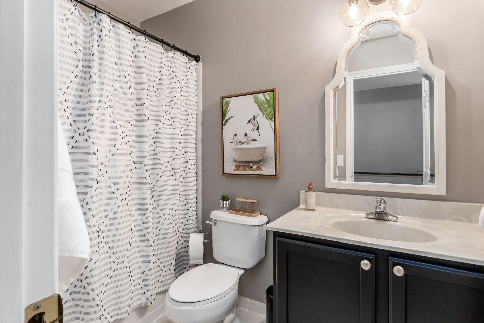 2160 Pleasant Colony Drive, Lewis Center