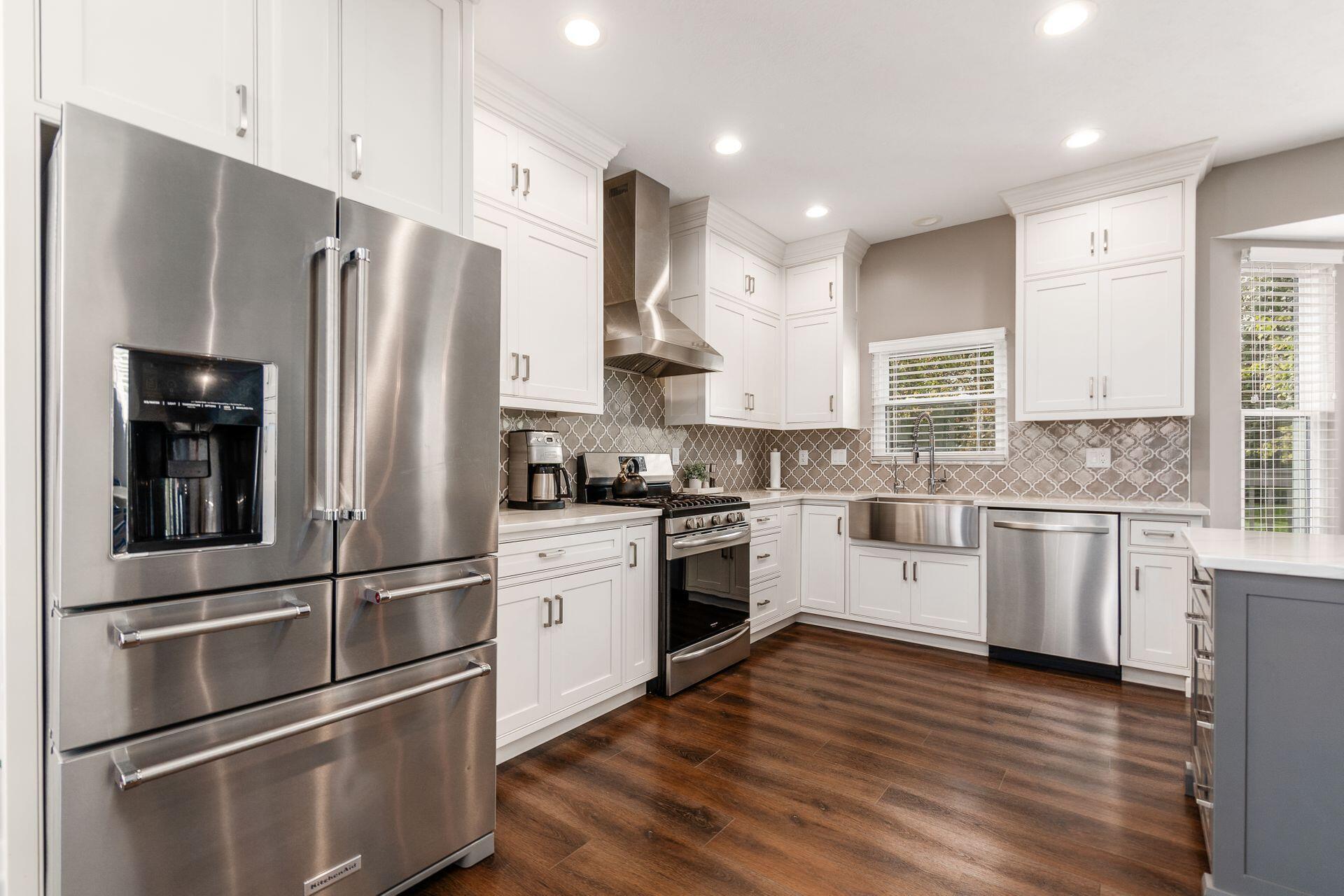 2160 Pleasant Colony Drive, Lewis Center