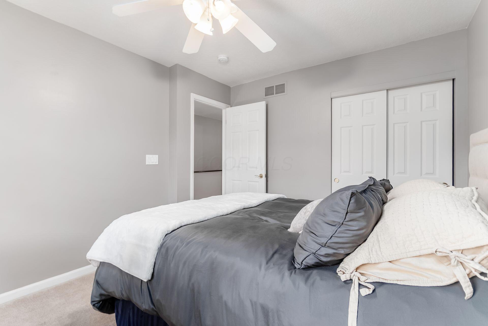 2160 Pleasant Colony Drive, Lewis Center