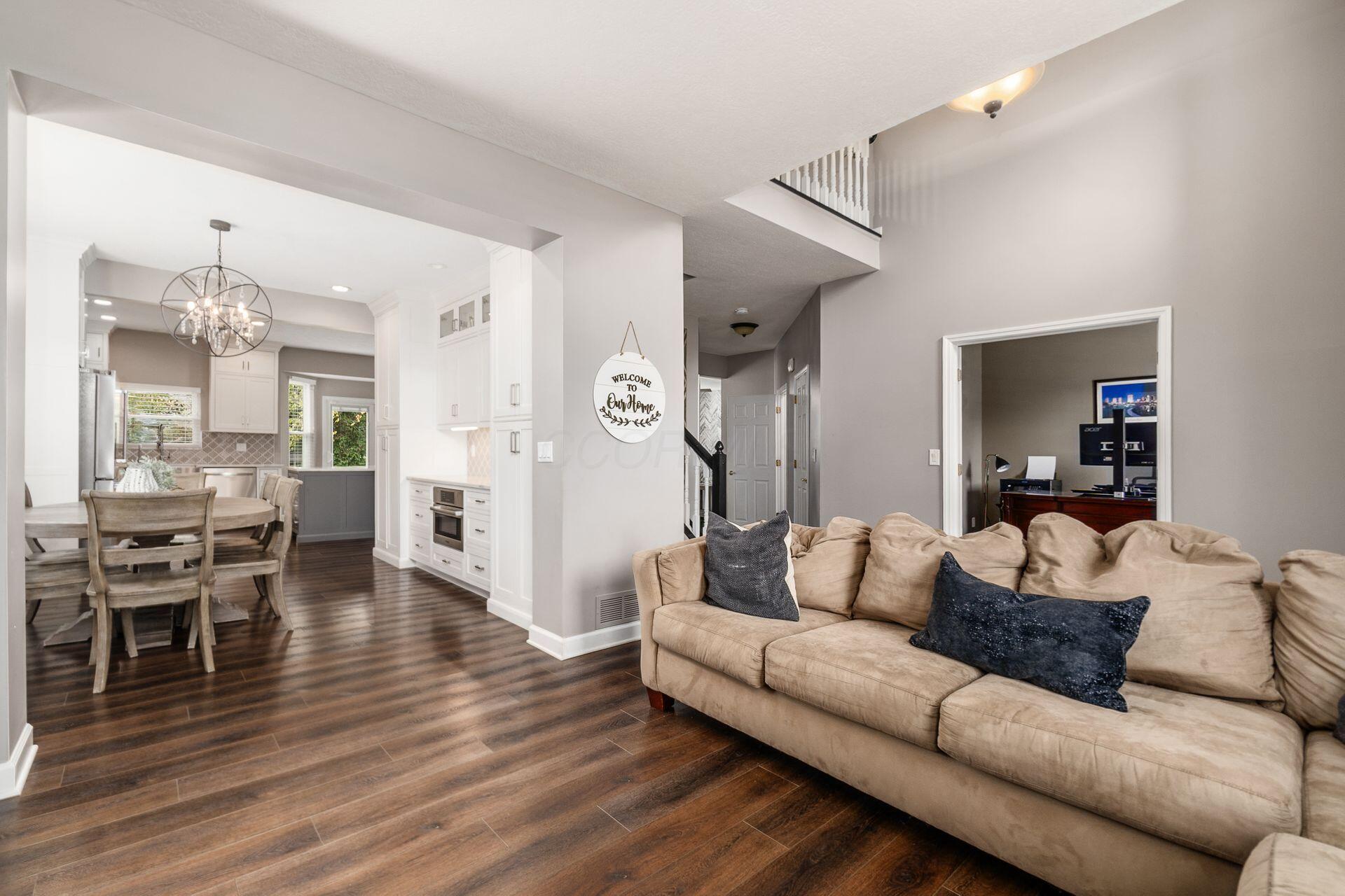 2160 Pleasant Colony Drive, Lewis Center