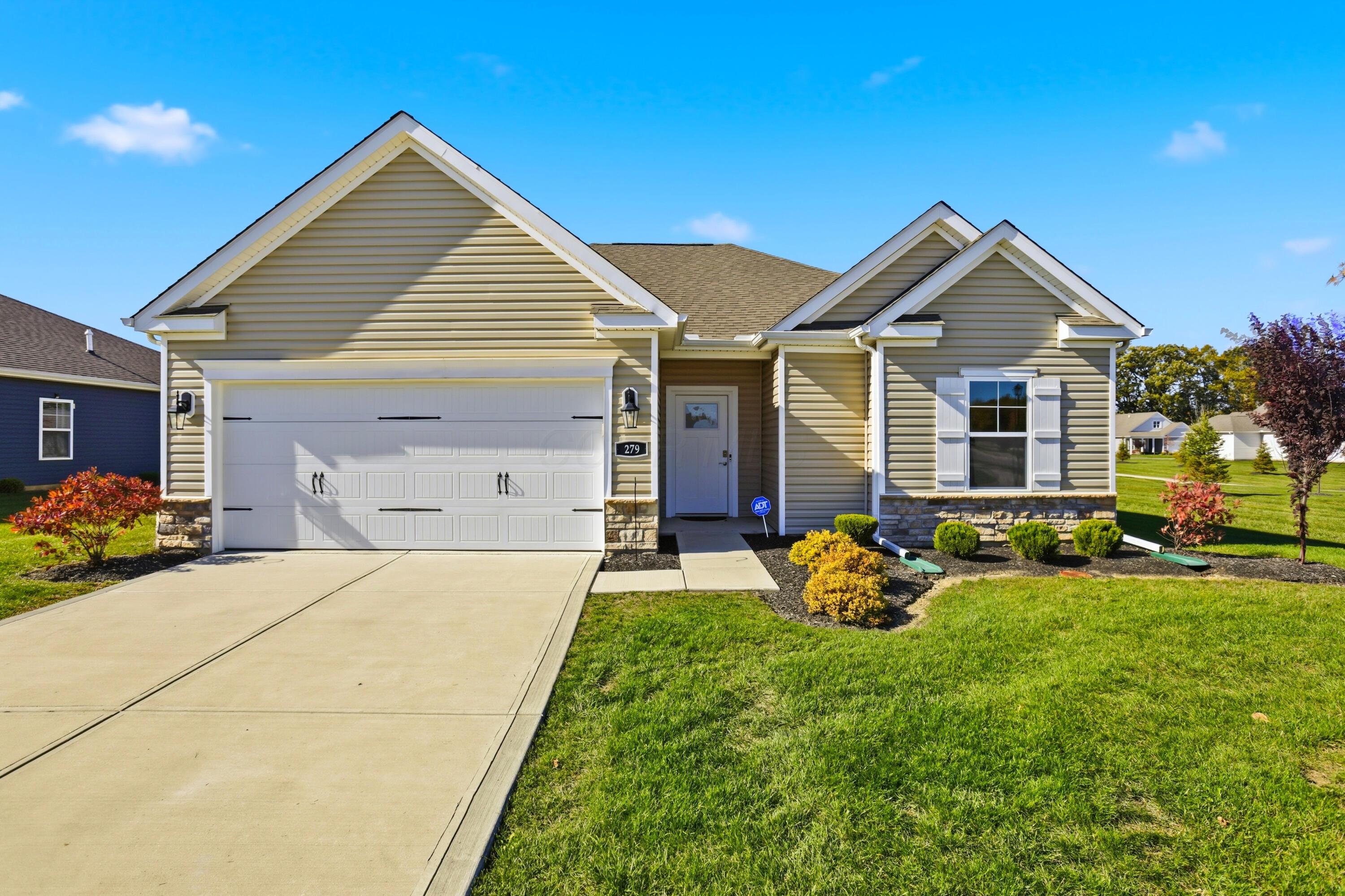 279 Mannaseh Drive W