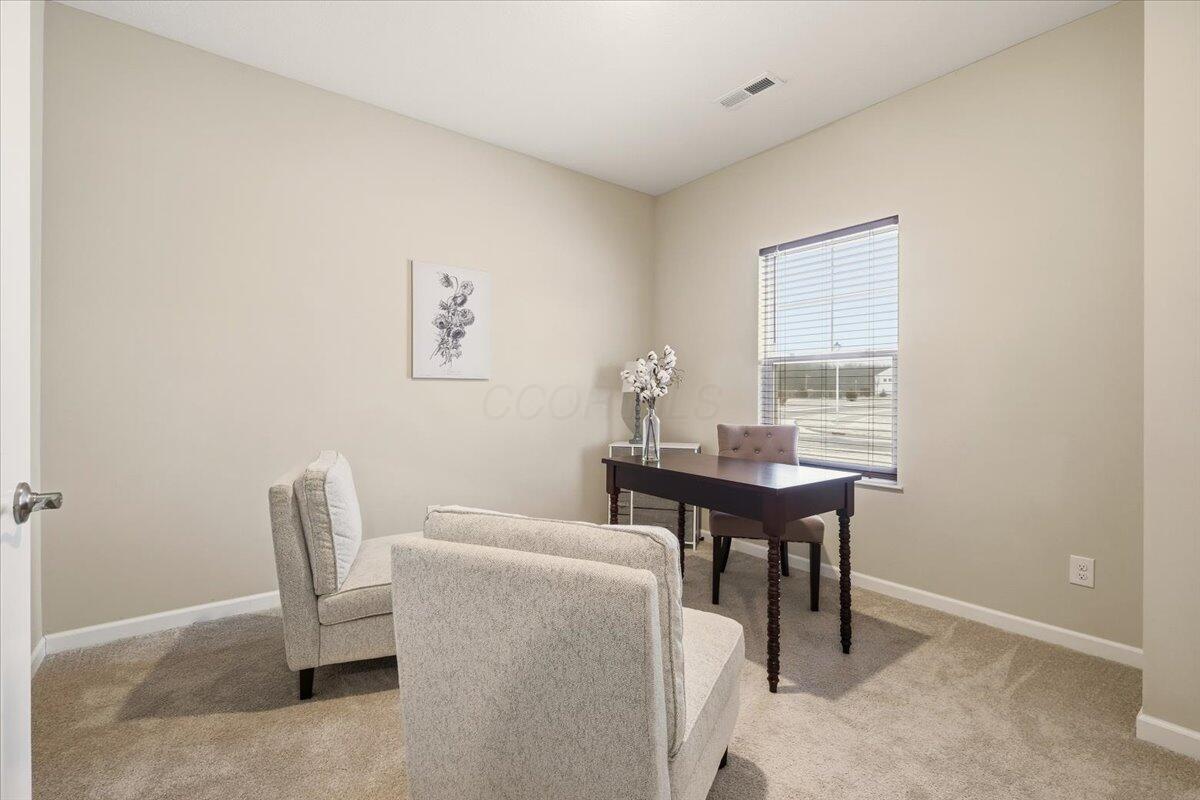 279 Mannaseh Drive W