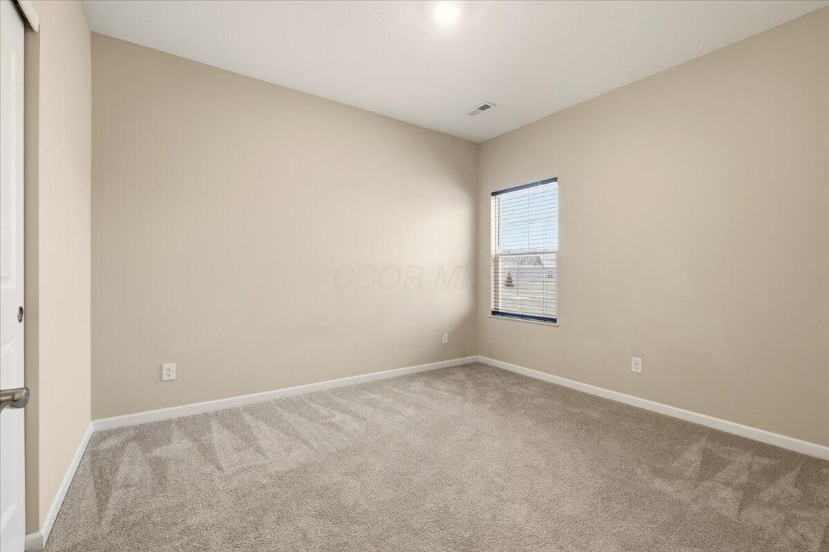 279 Mannaseh Drive W