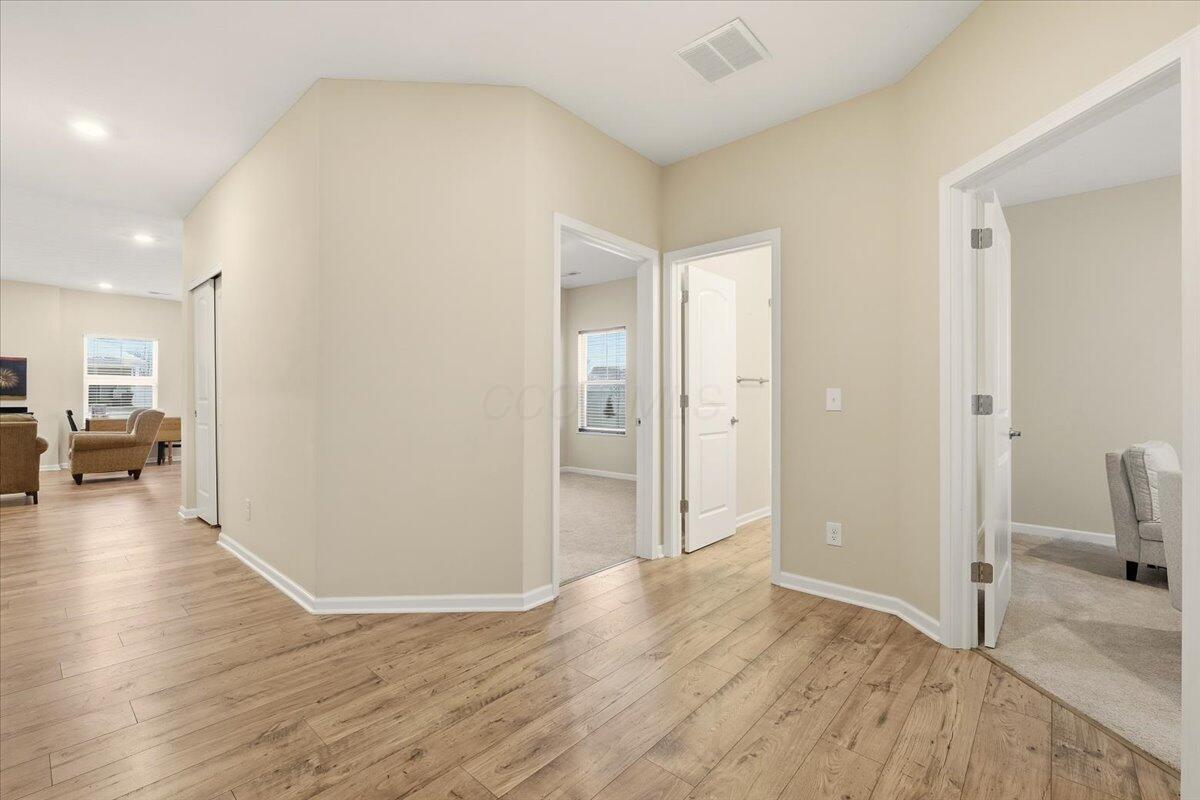 279 Mannaseh Drive W