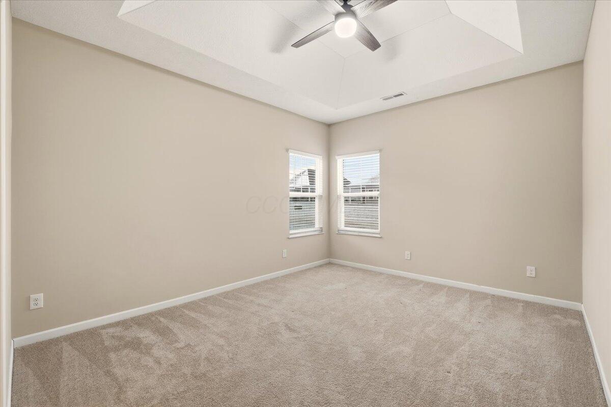 279 Mannaseh Drive W