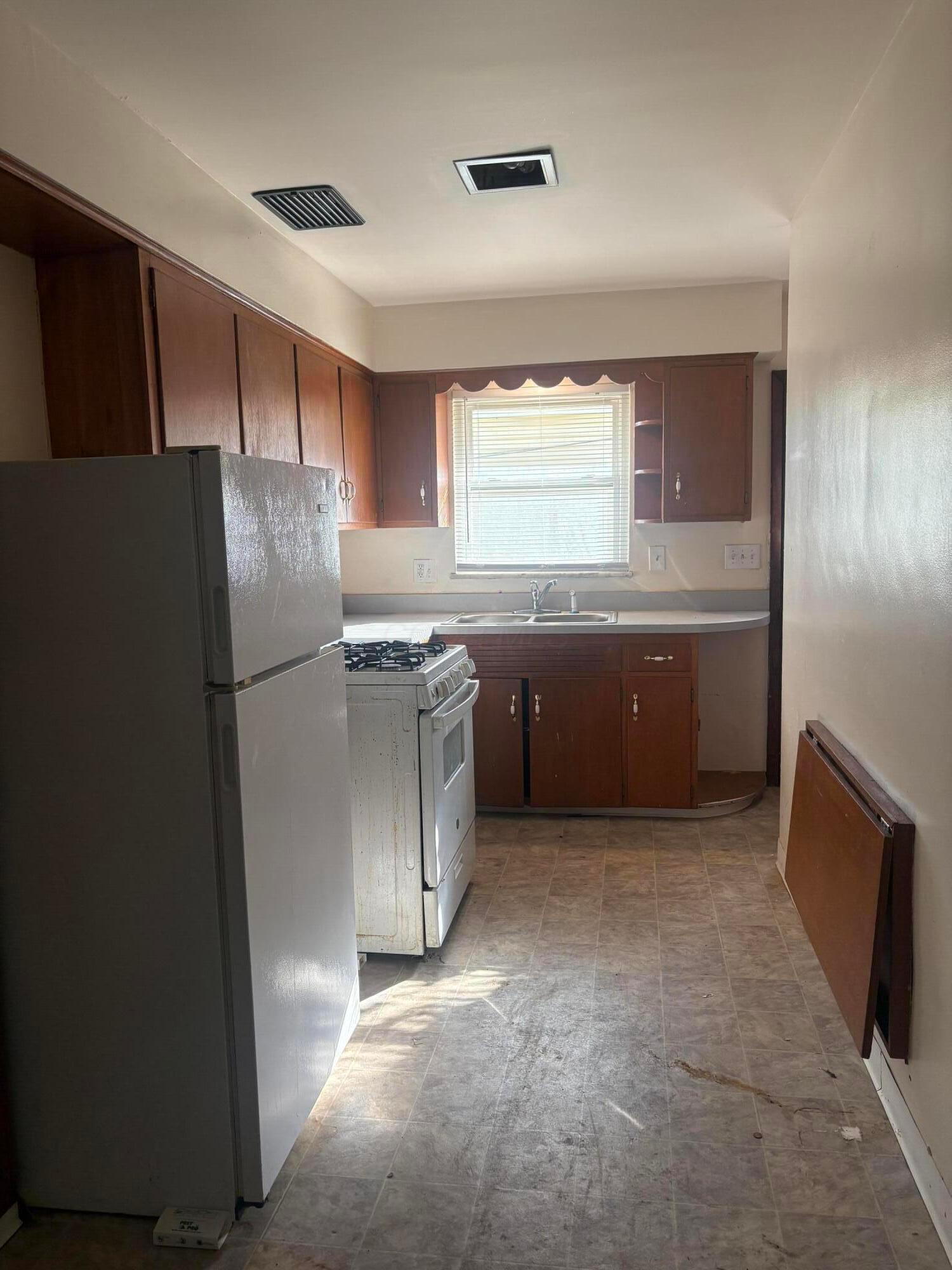 1288-1292 E 19th Avenue