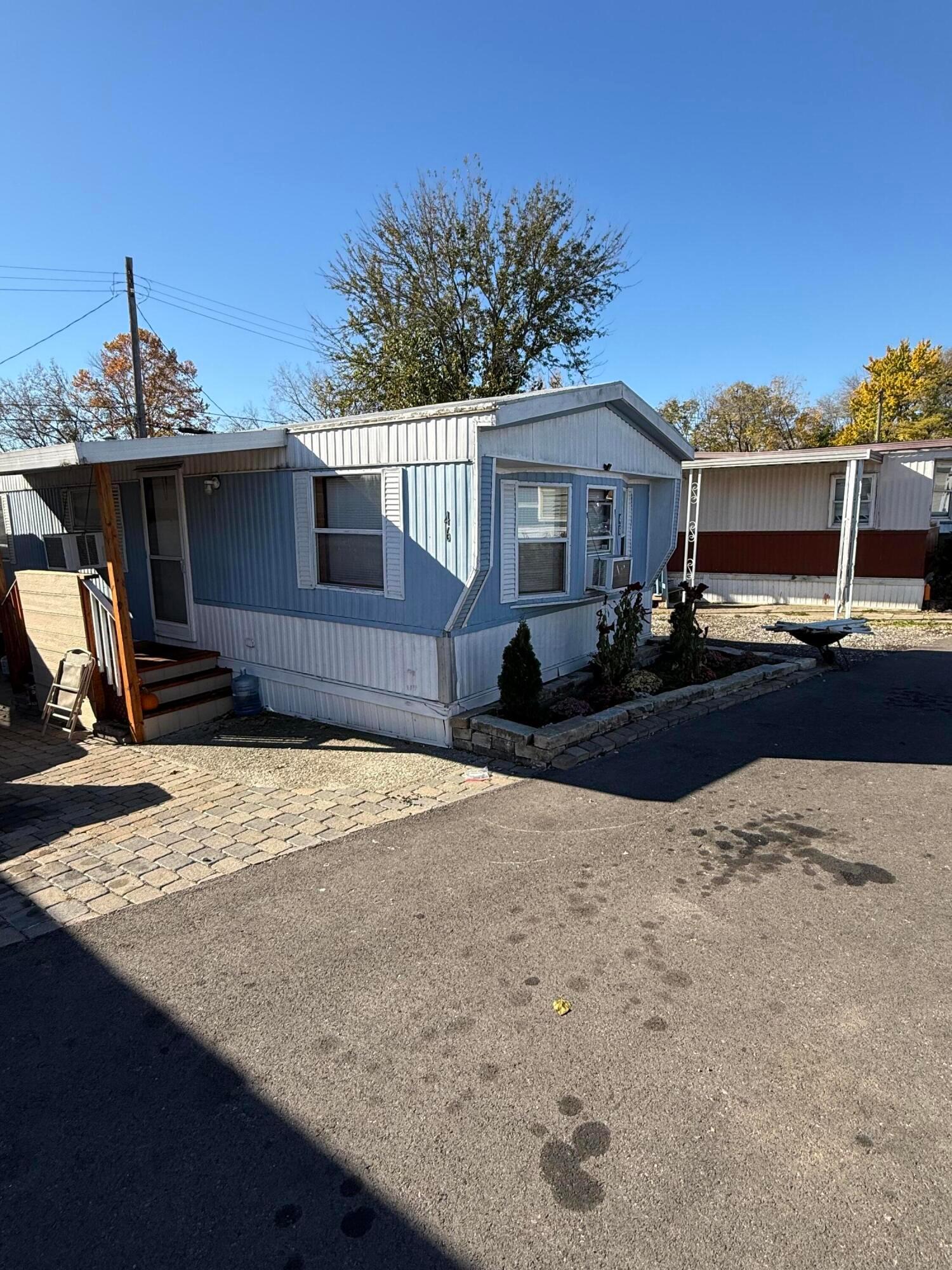 4715 Sullivant Avenue, 46