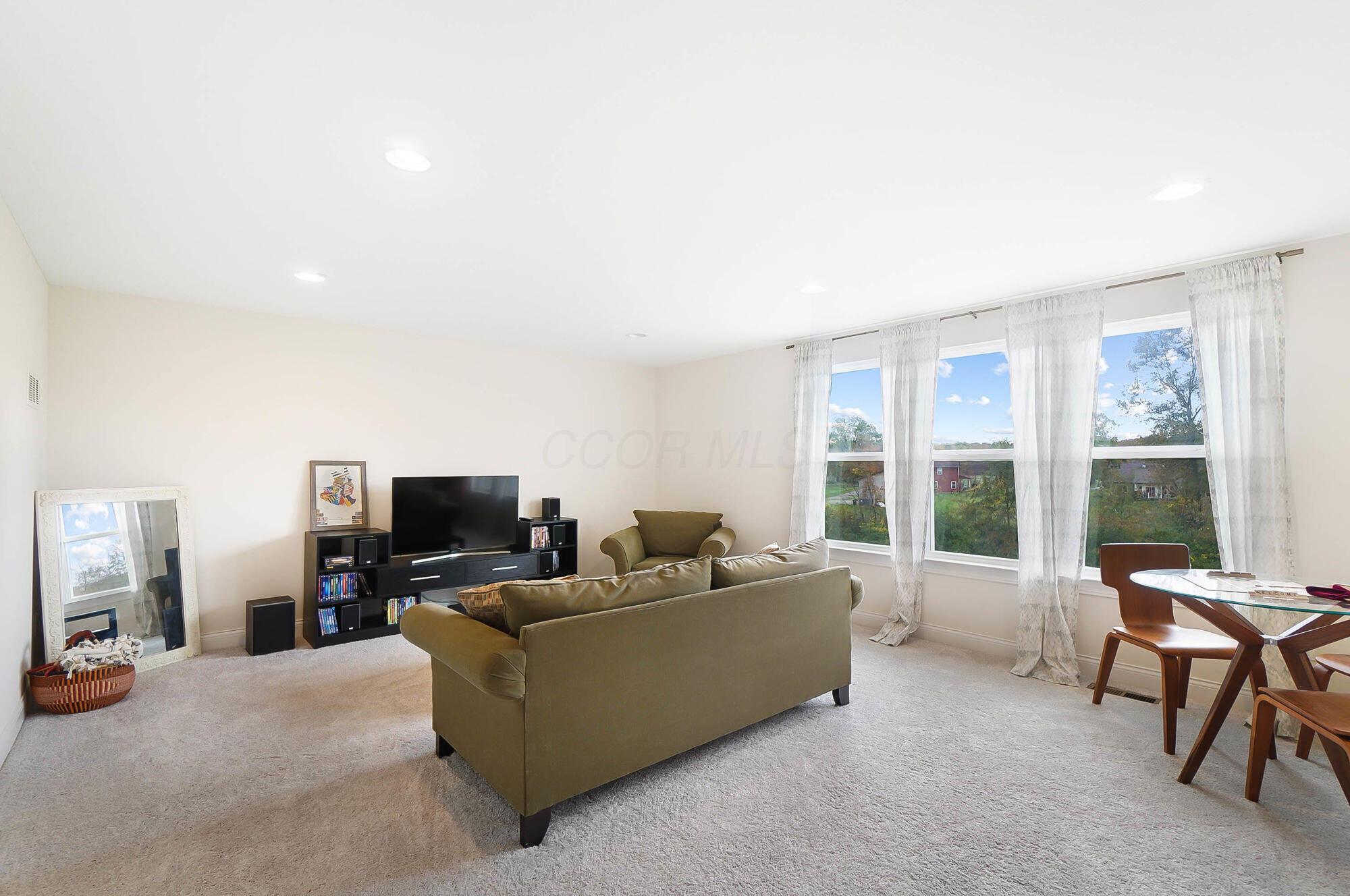 1199 Ravine View Drive