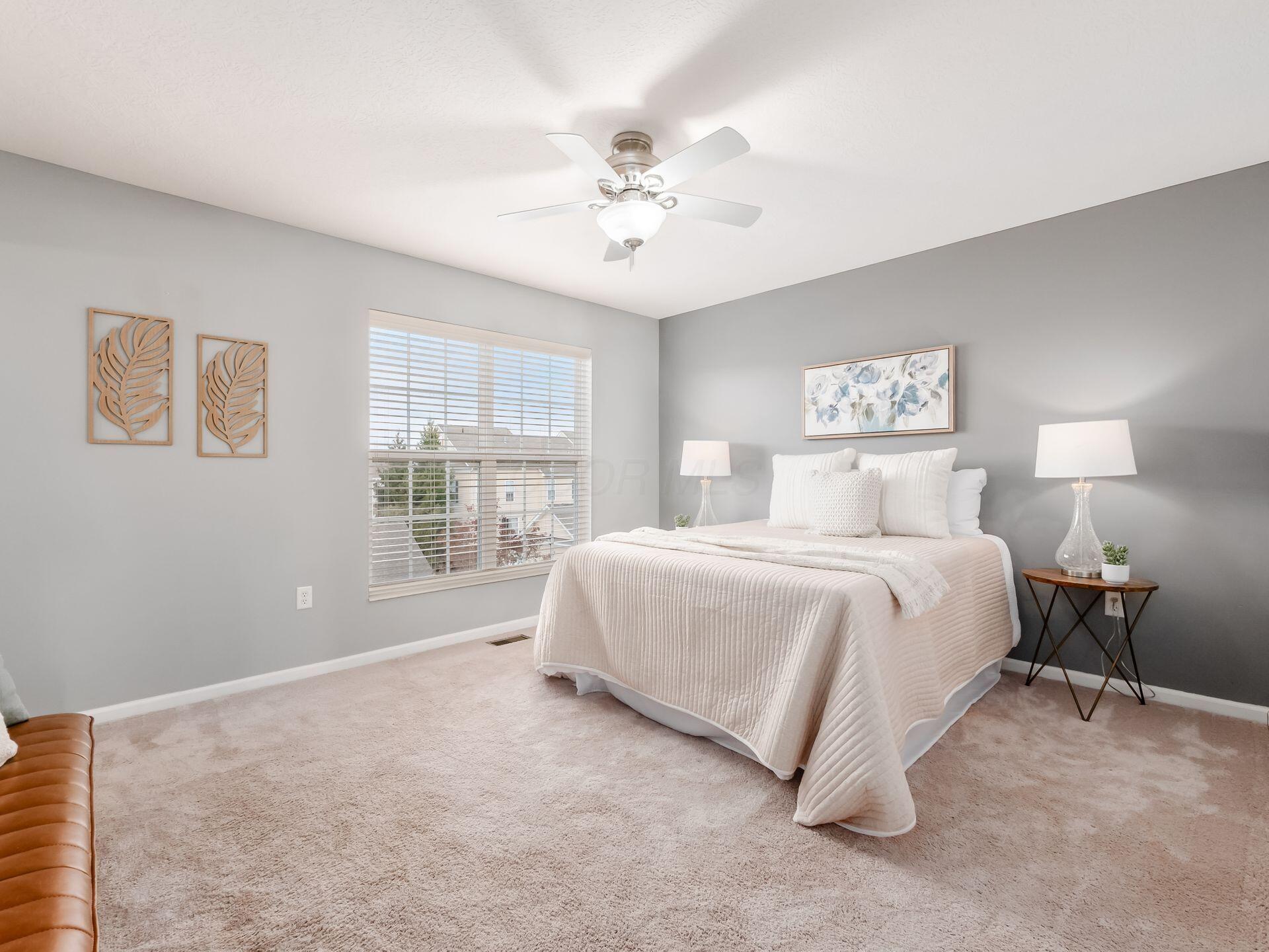 5570 Middle Falls Street, 52