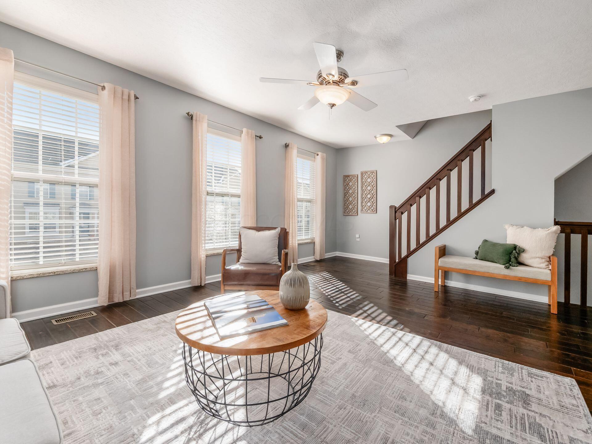 5570 Middle Falls Street, 52