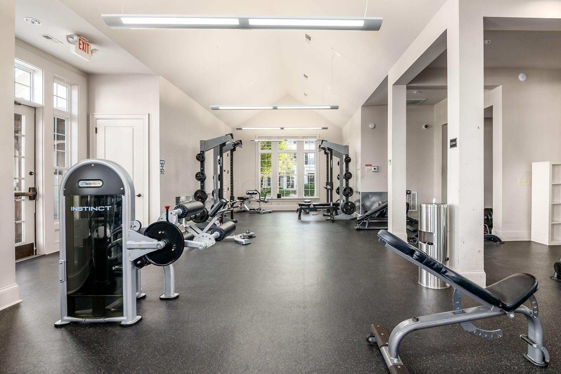 5570 Middle Falls Street, 52