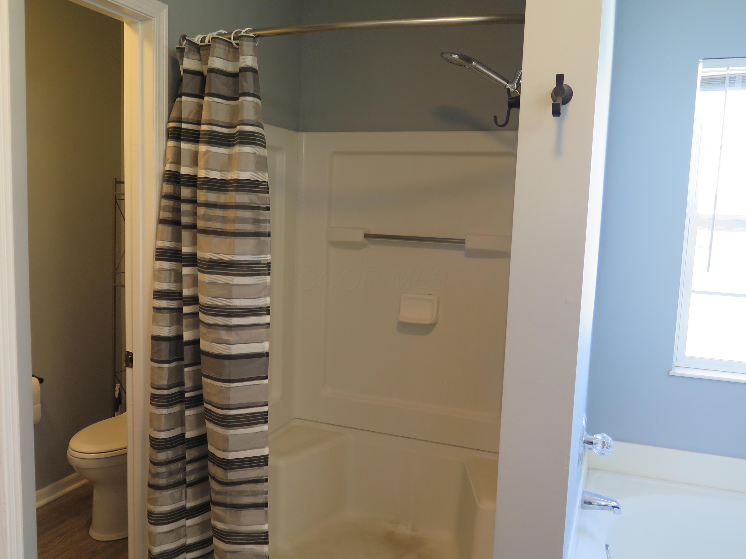 2487 Rosecrest Street