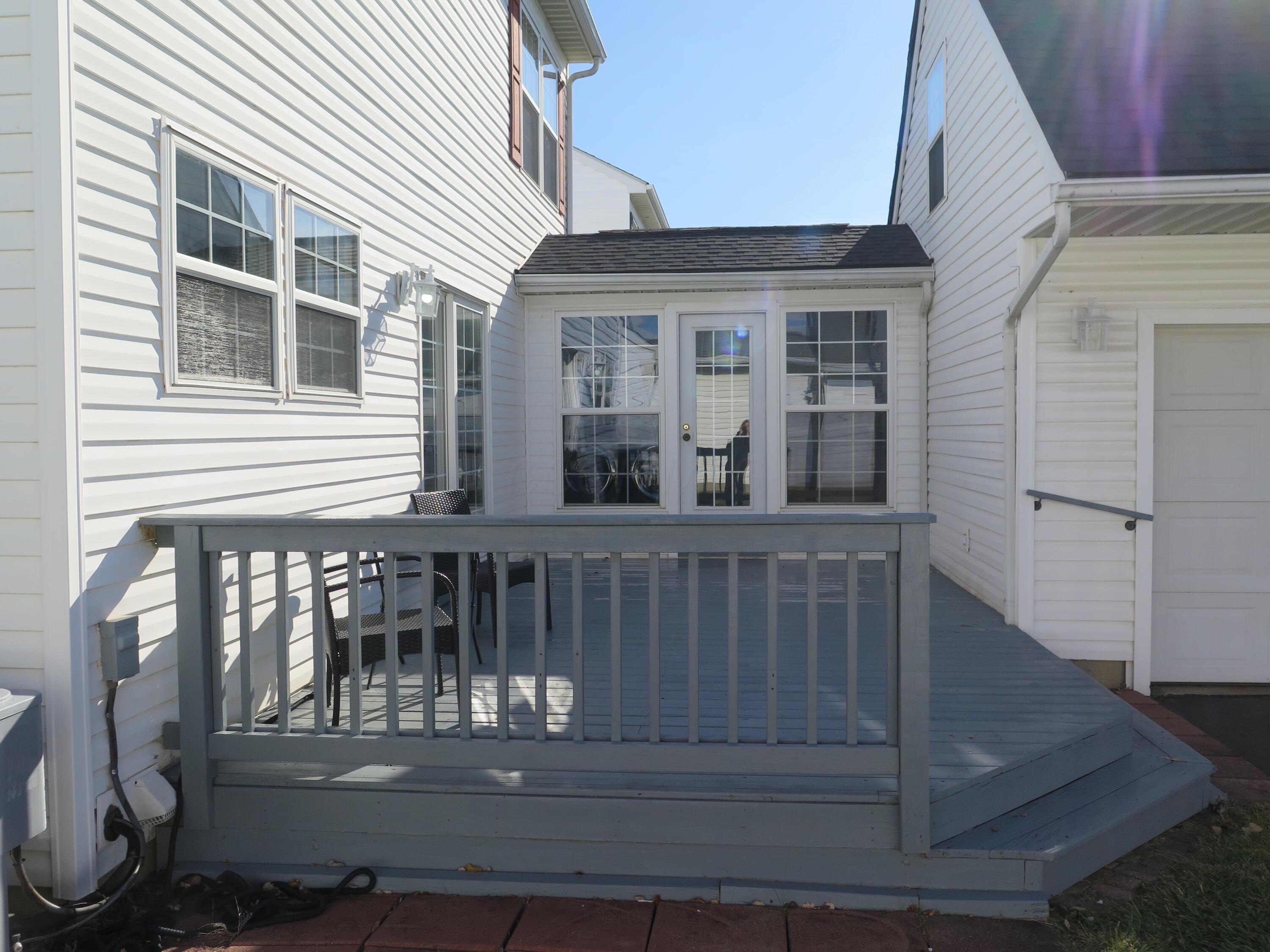 2487 Rosecrest Street