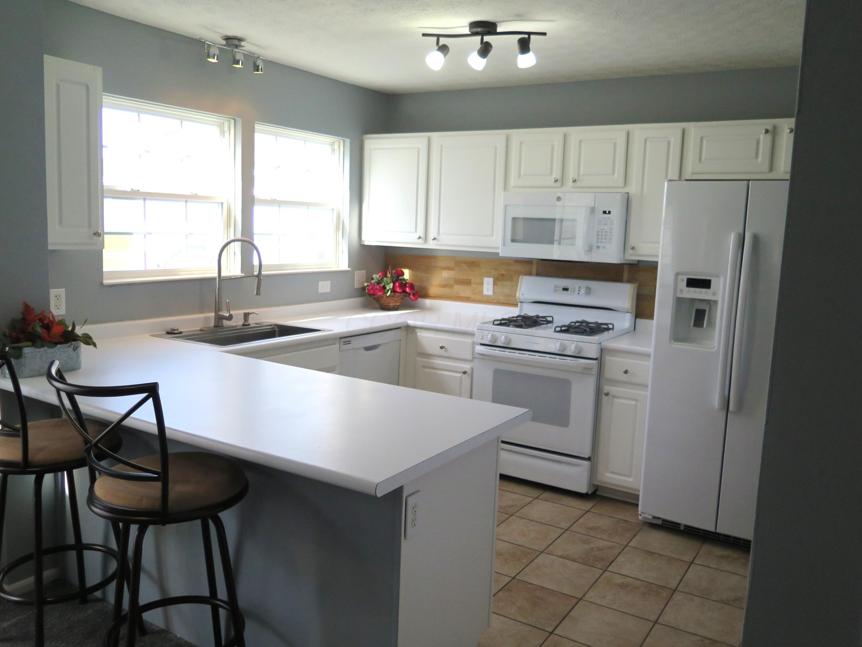 2487 Rosecrest Street