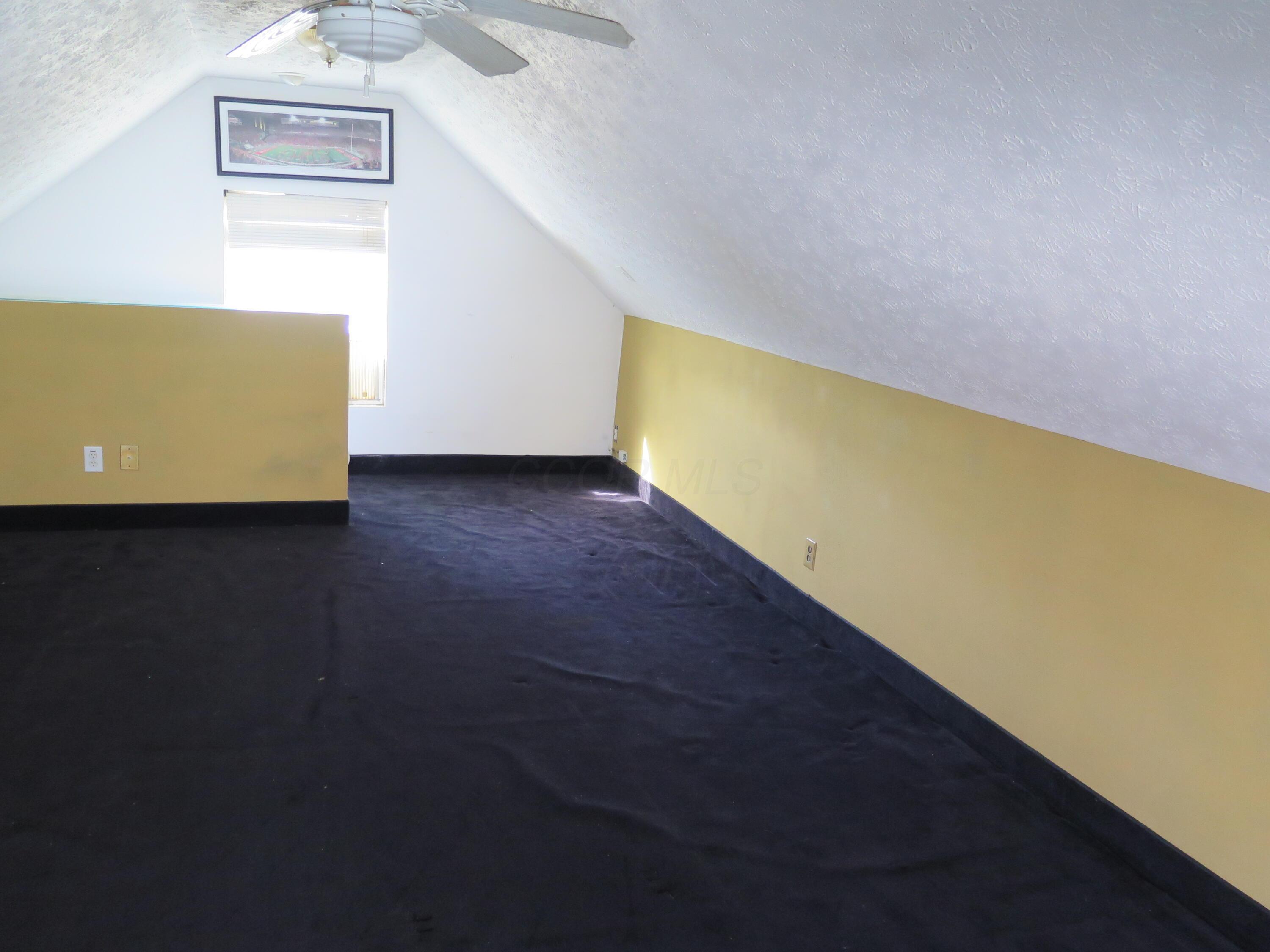 2487 Rosecrest Street