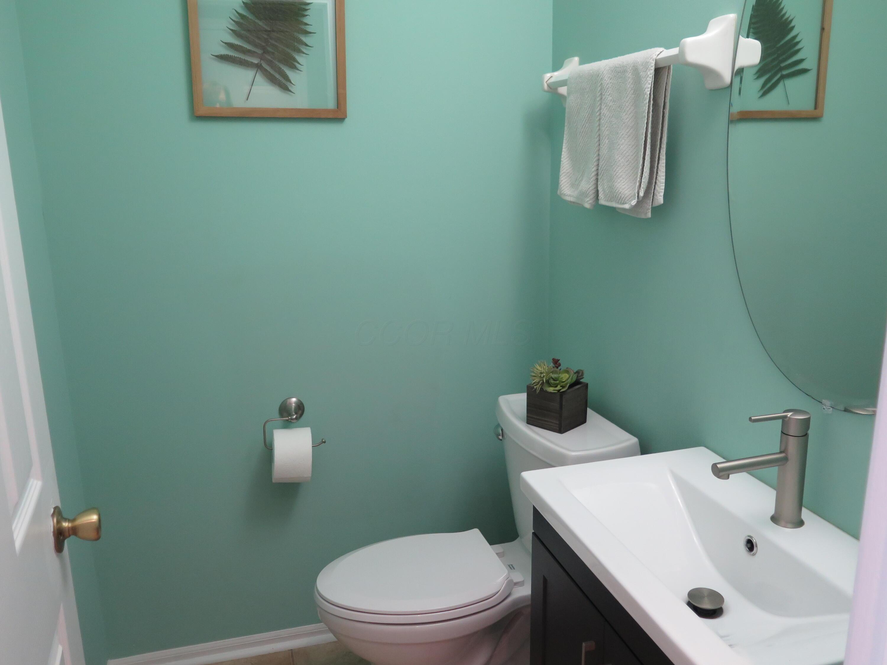 2487 Rosecrest Street